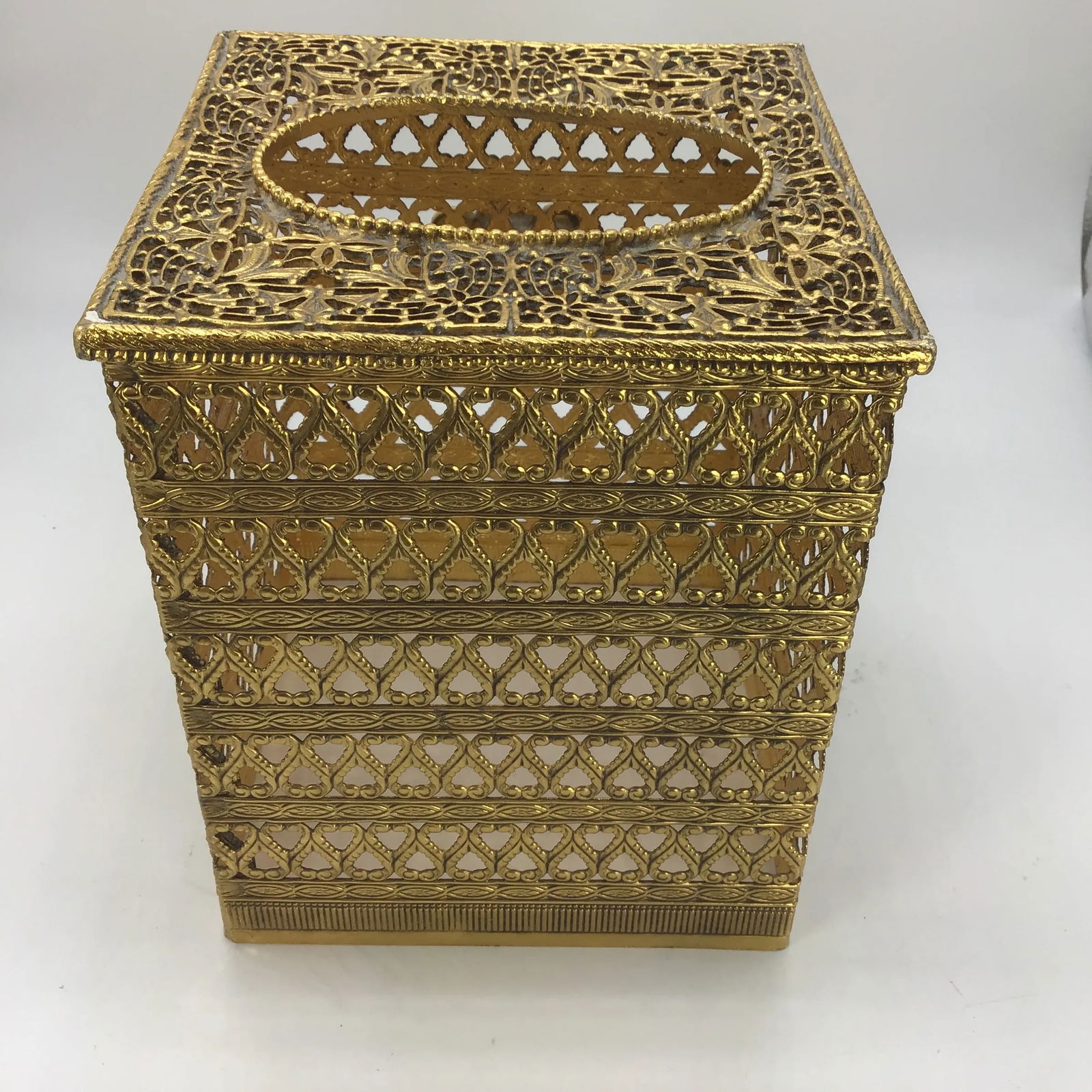 1970s Matson Stylebuilt Shell Motif Hollywood Regency Mid-Century Modern Gold Ormolu Filigree Square - 5