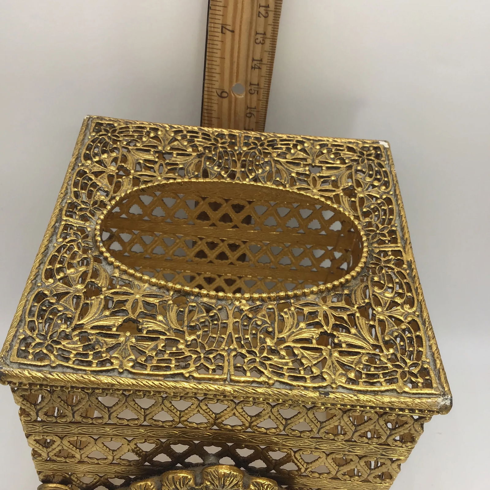 1970s Matson Stylebuilt Shell Motif Hollywood Regency Mid-Century Modern Gold Ormolu Filigree Square - 9