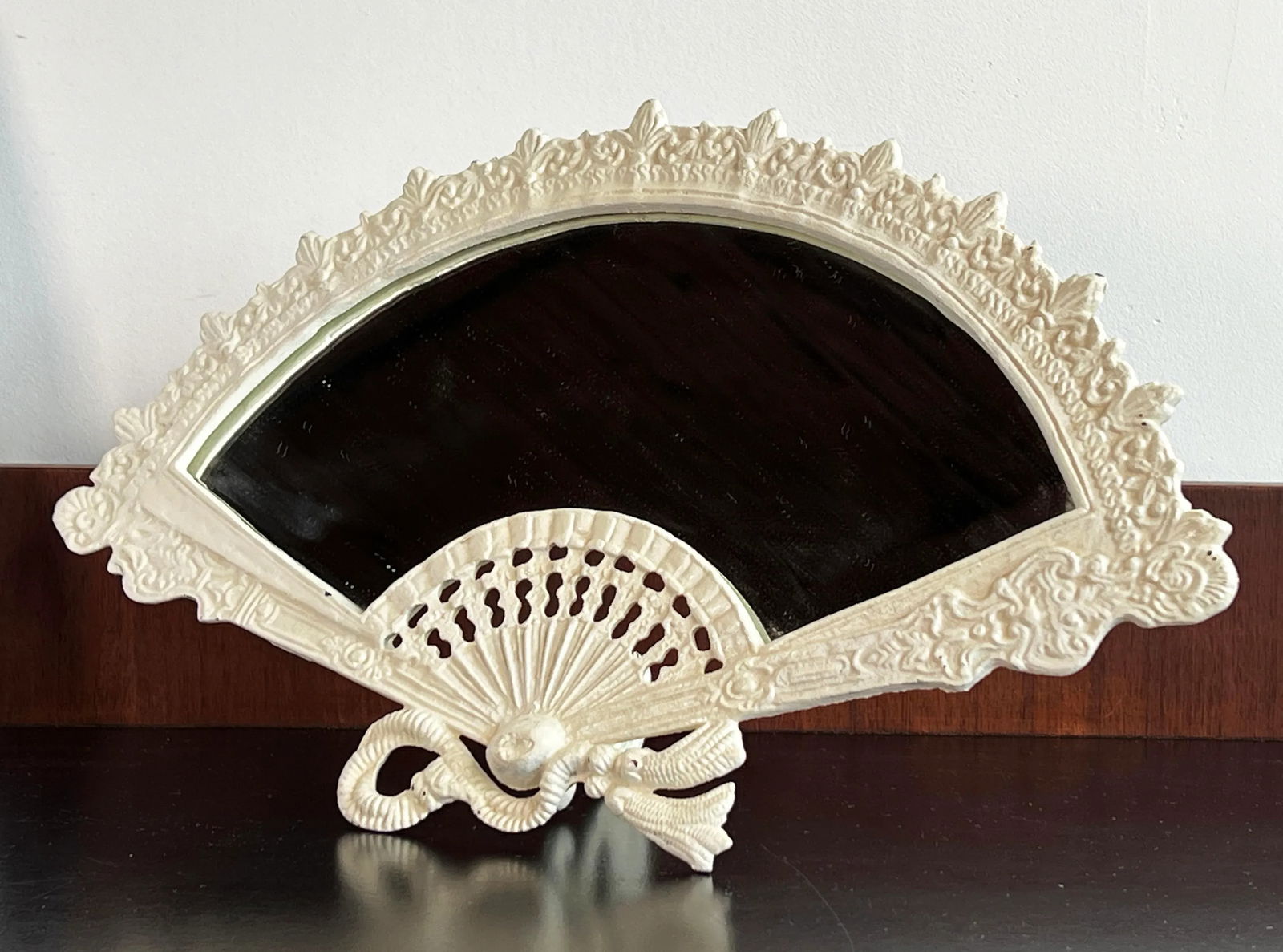 Vintage Cast Iron Victorian Fan Shaped Table Top Vanity Mirror by Iron-Art - 3