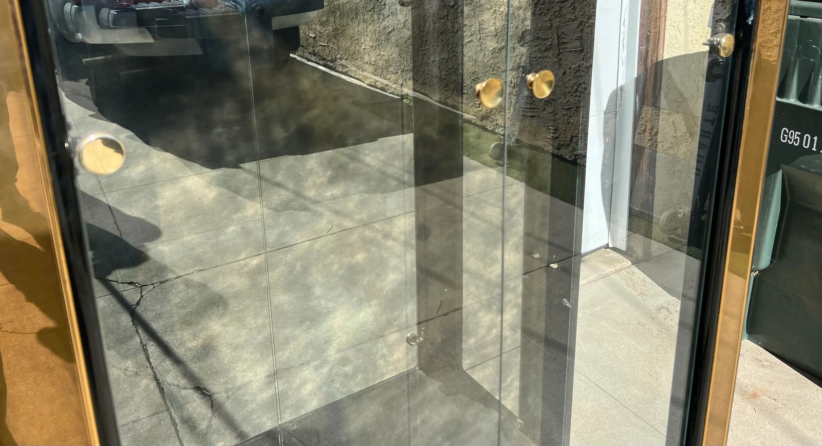 1970s Mastercraft Cabinets/Vitrines - a Pair - 2