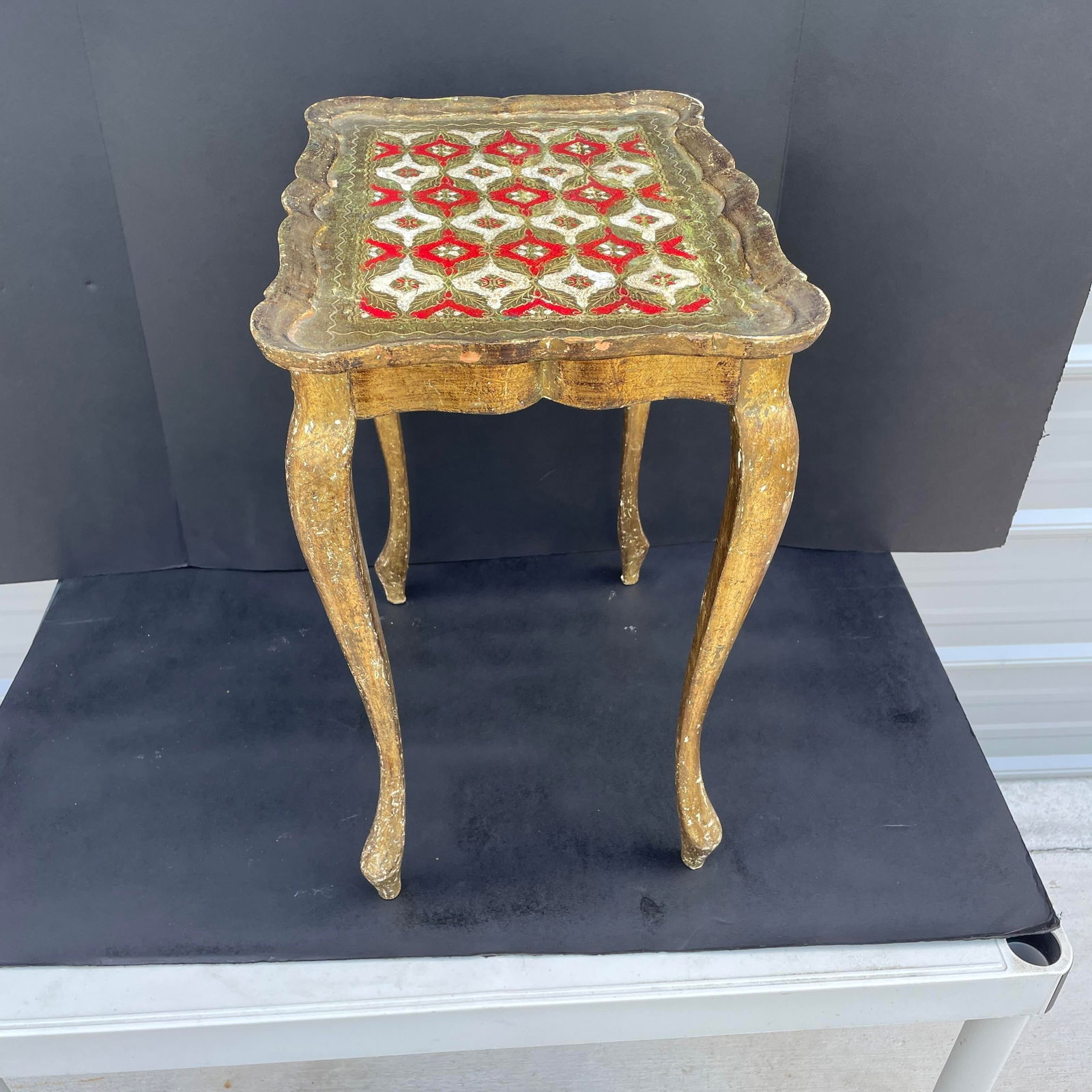 Vintage Italian Florentine Gold Gilt Wooden Side Table - 3