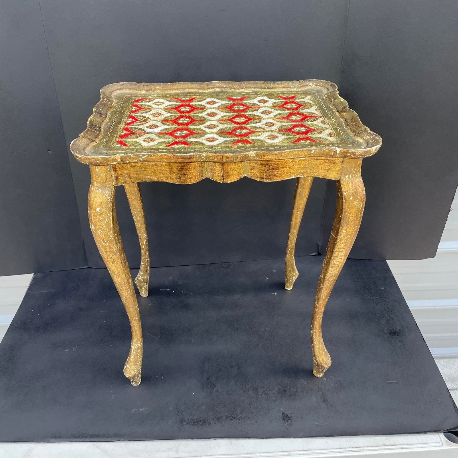 Vintage Italian Florentine Gold Gilt Wooden Side Table - 4