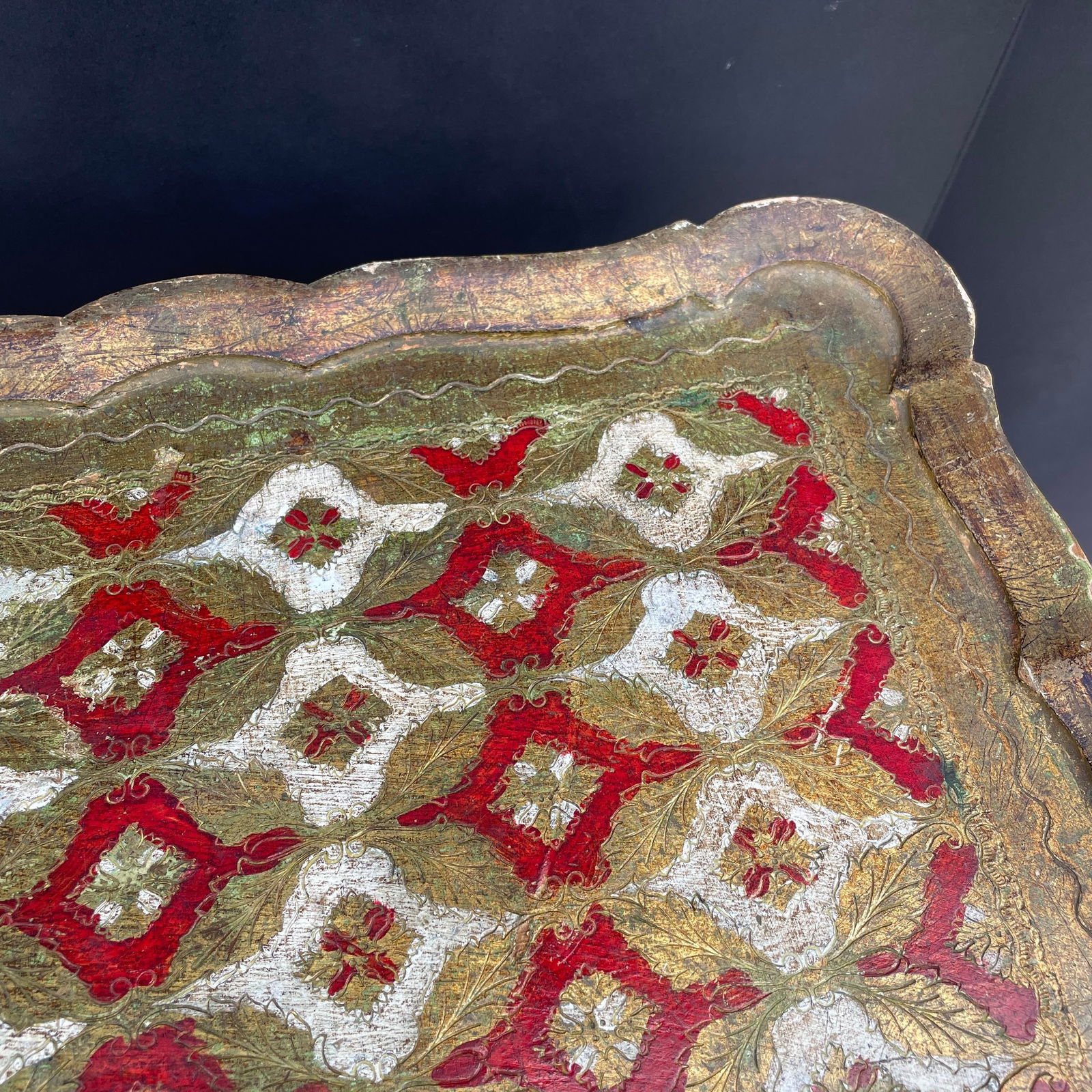 Vintage Italian Florentine Gold Gilt Wooden Side Table - 9