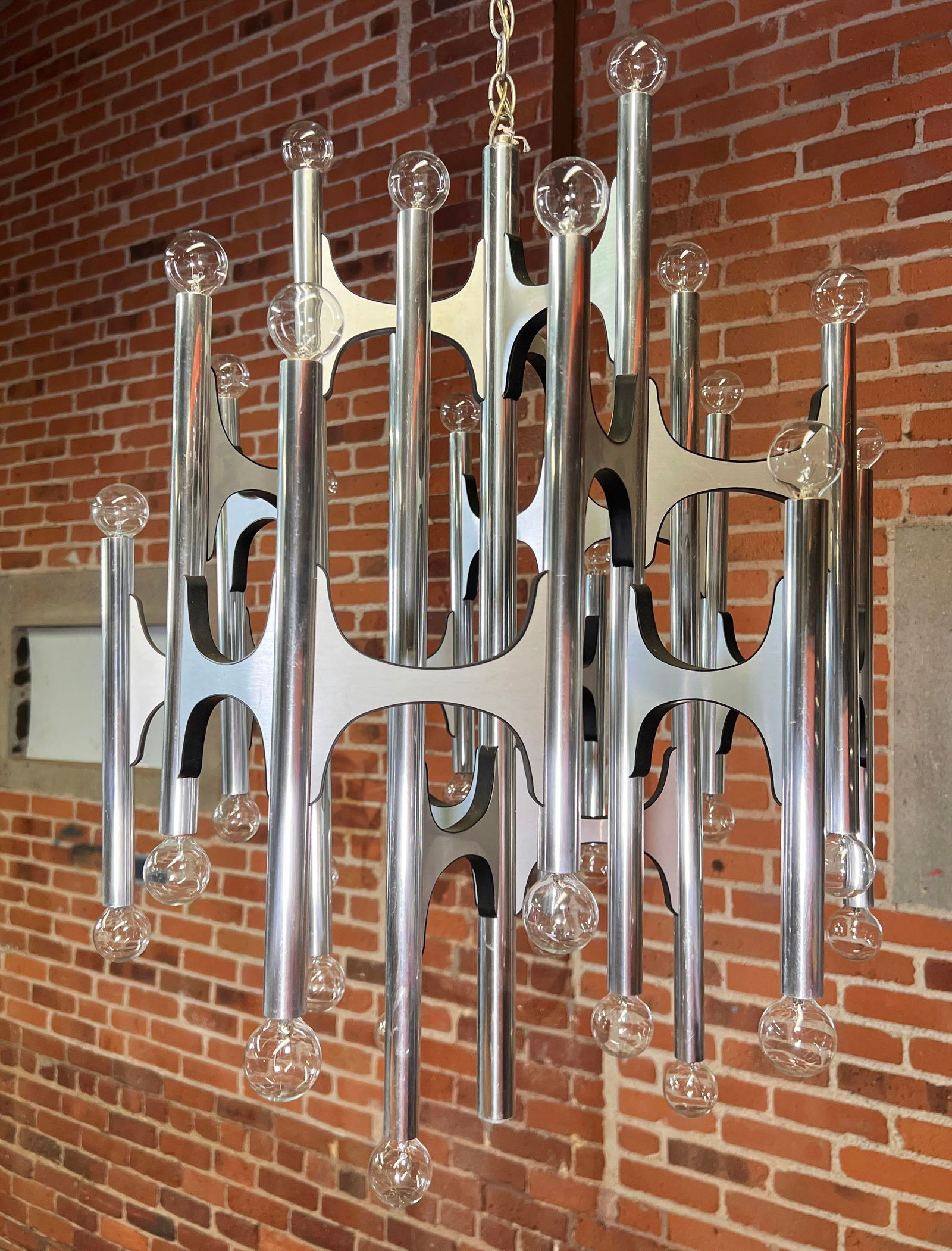 Sculptural Mid Century Modern 36 Light Chandelier by Gaetano Sciolari for Lightolier - 6