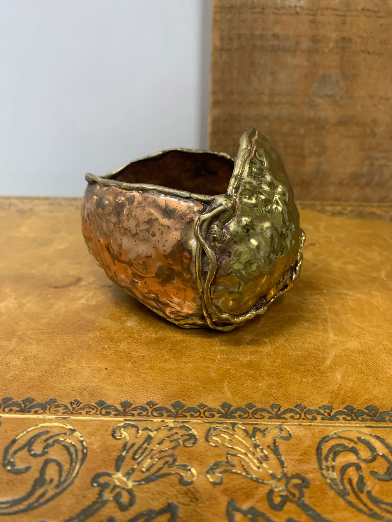 1970s Vintage French Brutalist Copper & Brass Vessel - 2