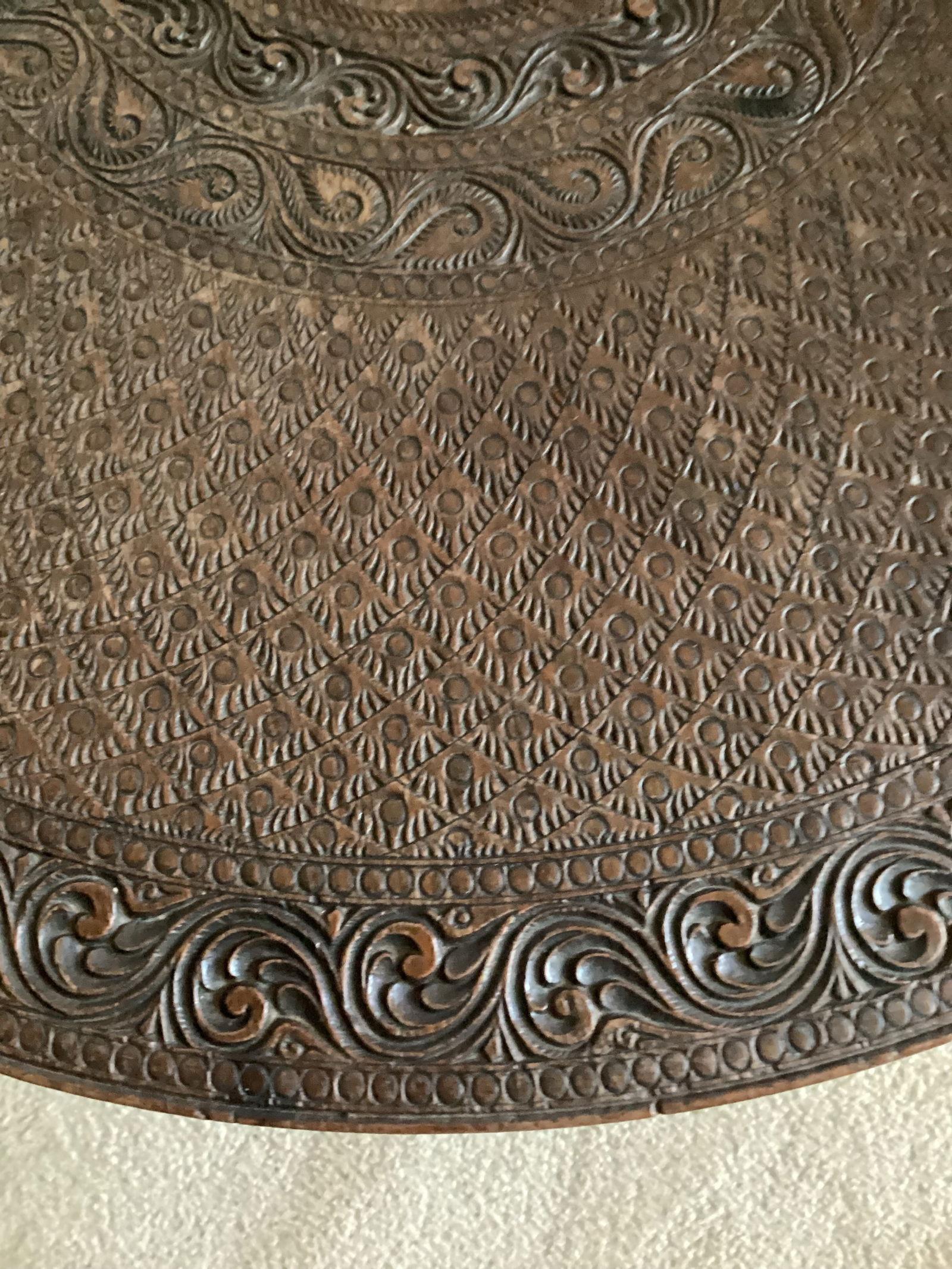 1960s Vintage Anglo-Indian Hand Crafted Hardwood Round Side Table Carved Legs & Top - 3