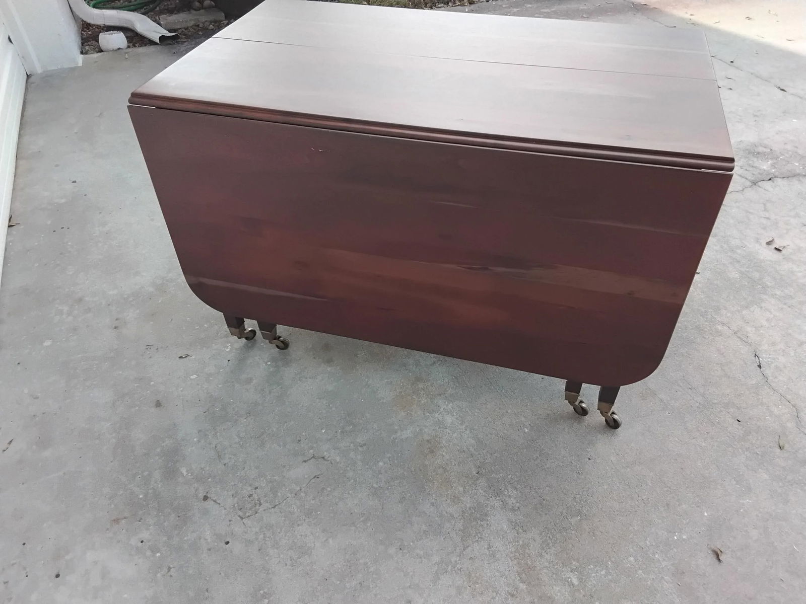 1940s Mid-Century Modern Cherry Dining Table - 4