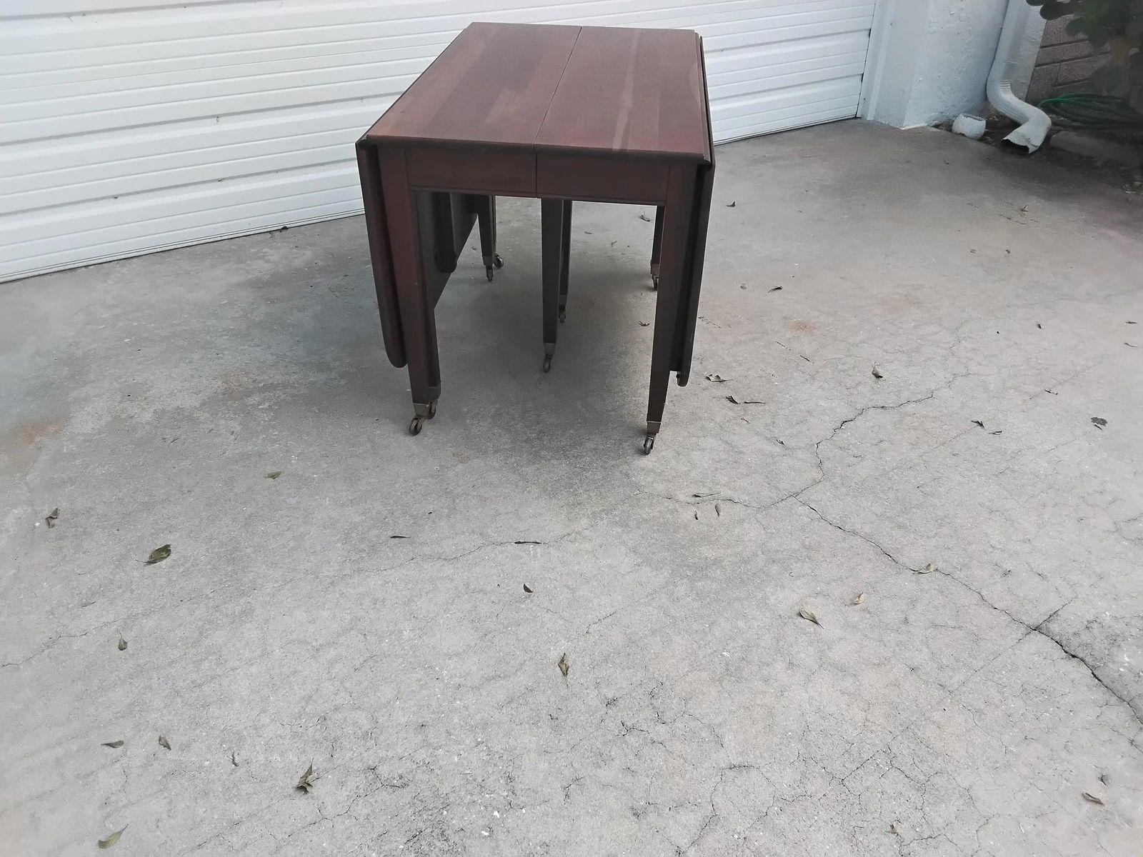 1940s Mid-Century Modern Cherry Dining Table - 6