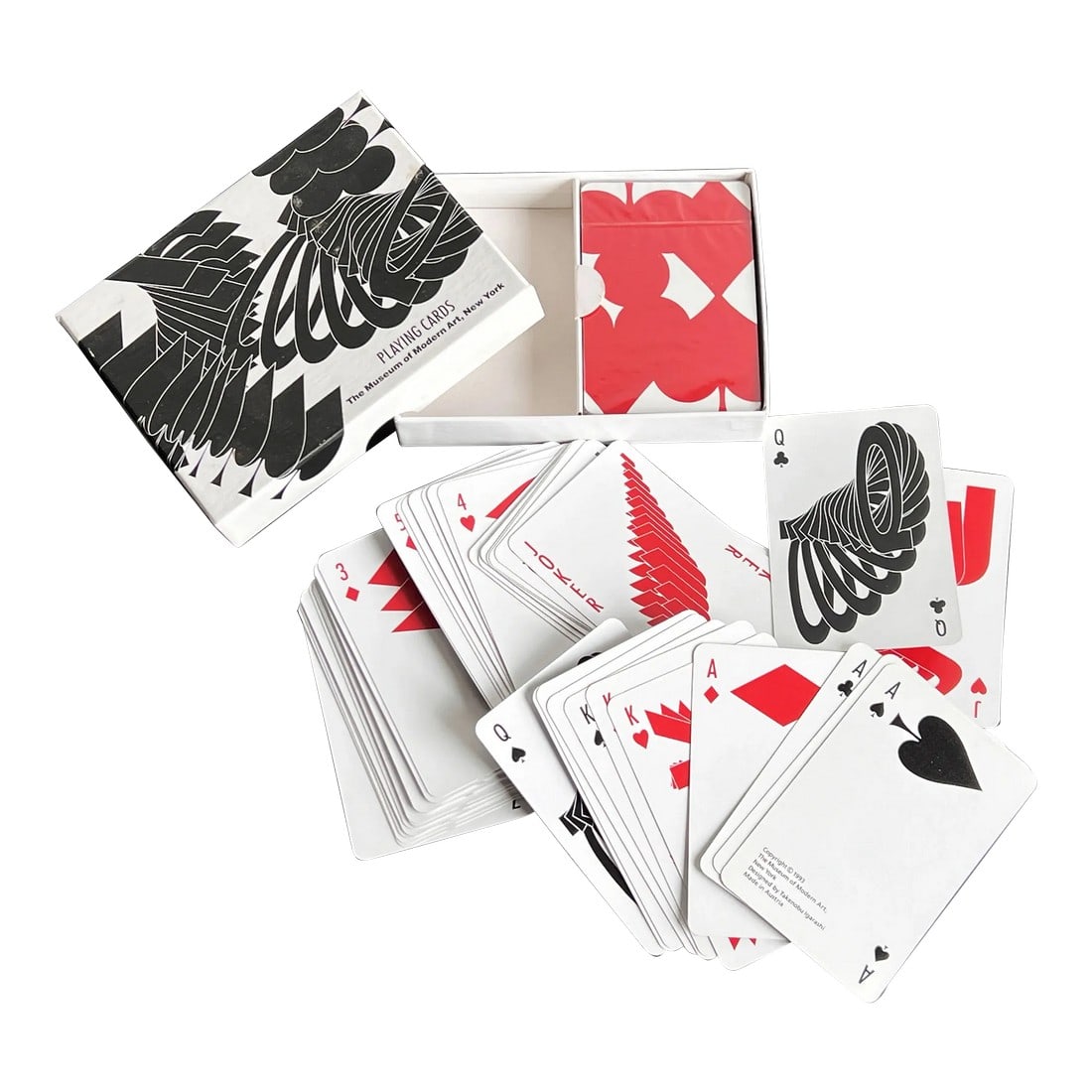 Vintage Takenobu Igarashi for Museum of Modern Art Nyc Playing Cards: Wonderful set of 2 playing card decks in box, designed by Takenobu Igarashi for the MMA of New York! Both decks in very good condition as shown, produced in 1993 and made in Austria. The box measures