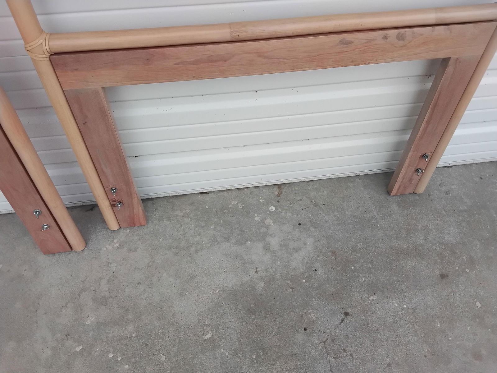 1980s Pair Rattan Chippendale Twin Headboards - 10