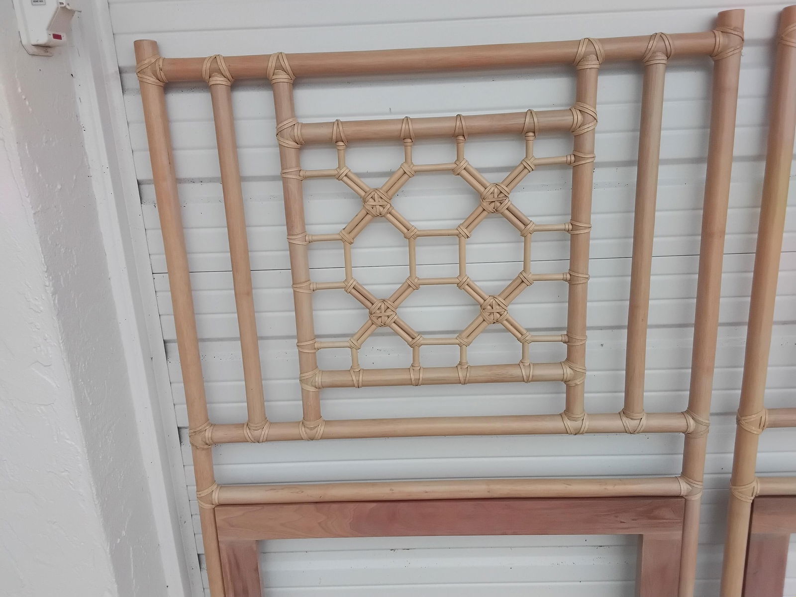 1980s Pair Rattan Chippendale Twin Headboards - 3