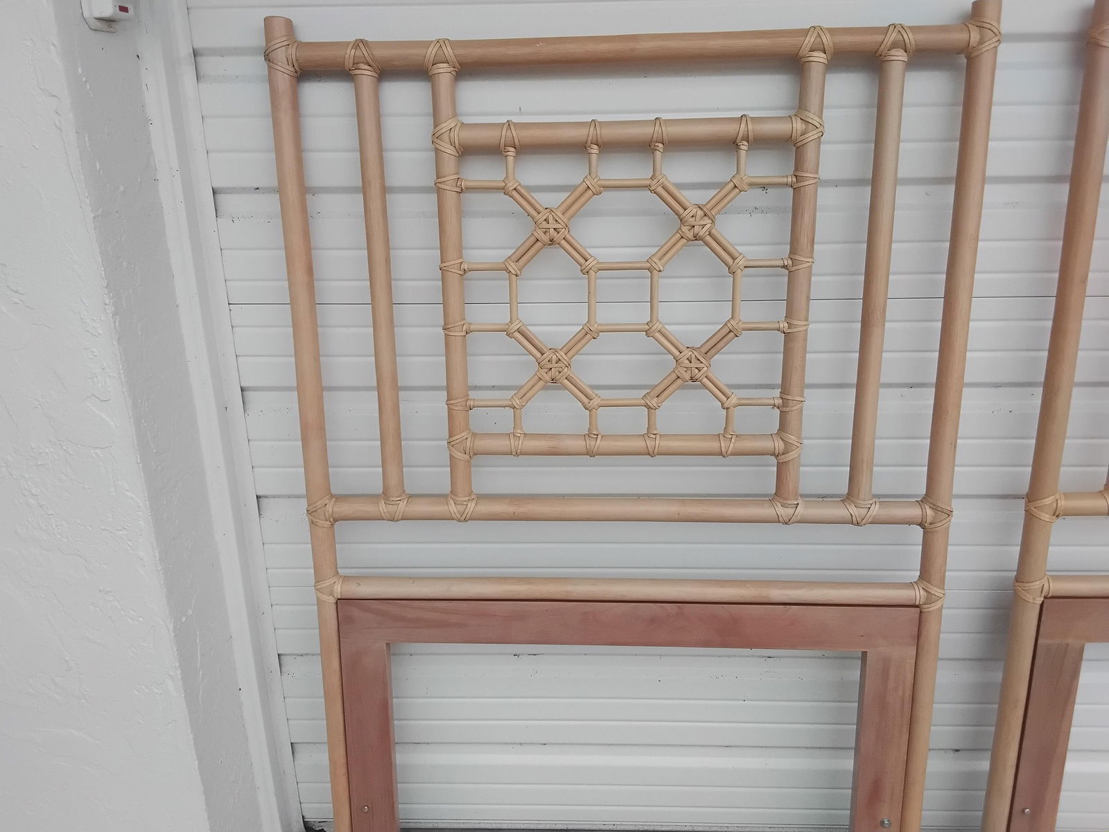 1980s Pair Rattan Chippendale Twin Headboards - 7