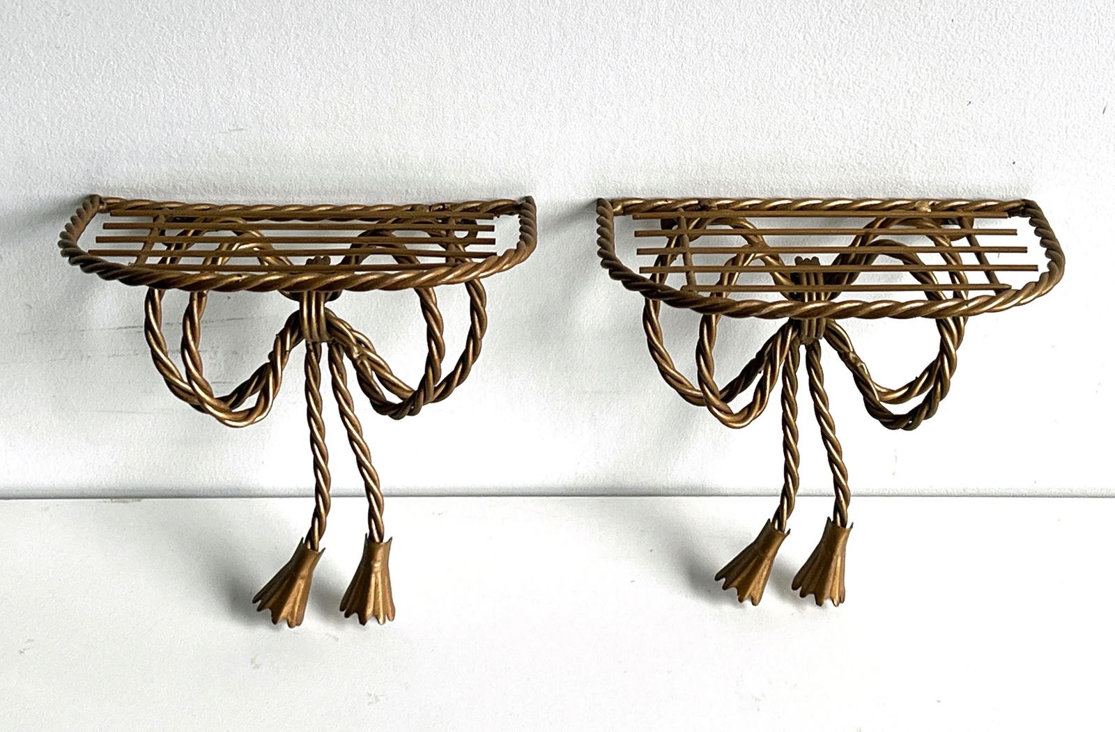 Pair of Vintage Italian Gold Rope Ribbon and Tassel Wall Shelves - 3