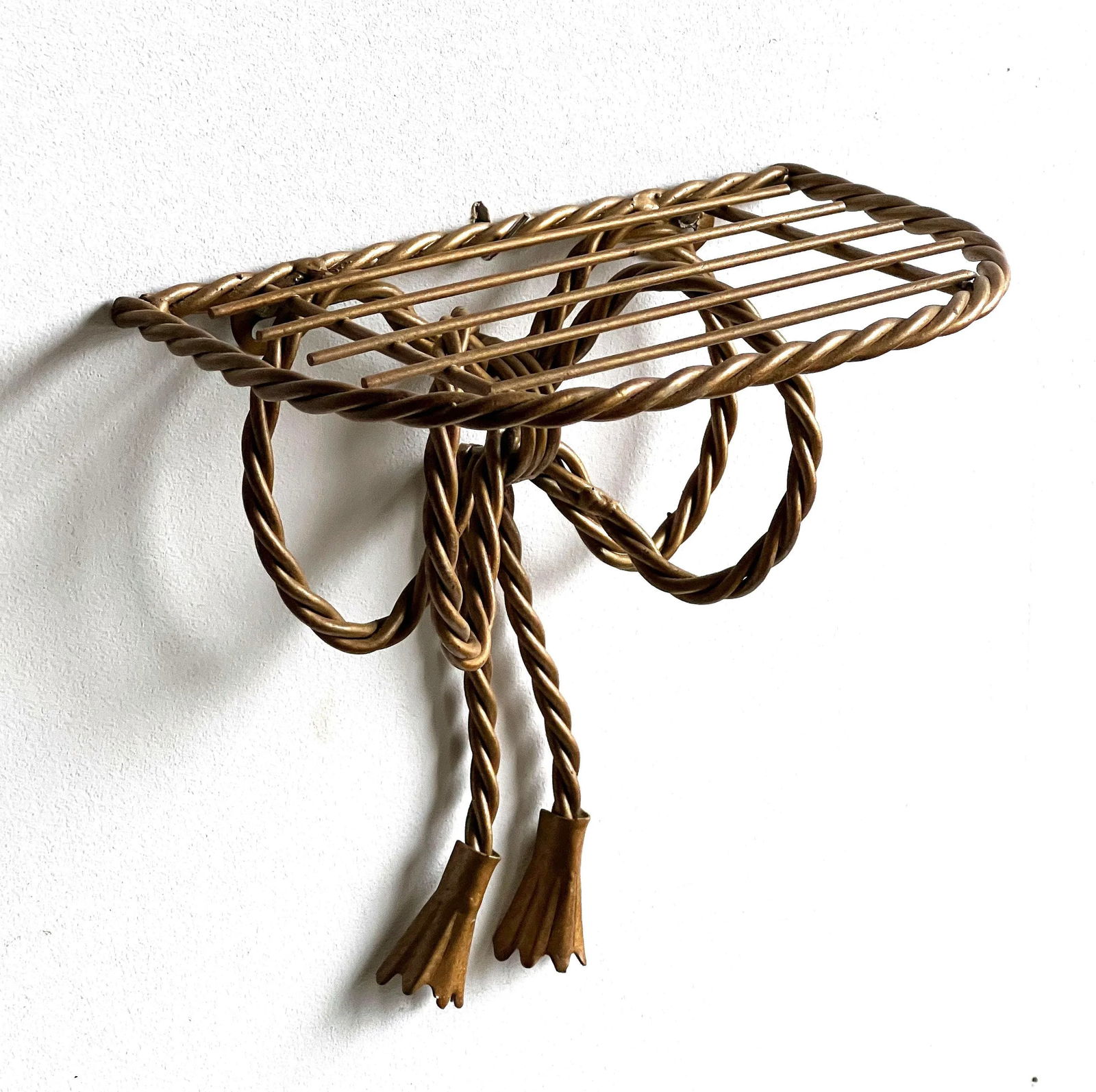 Pair of Vintage Italian Gold Rope Ribbon and Tassel Wall Shelves - 6