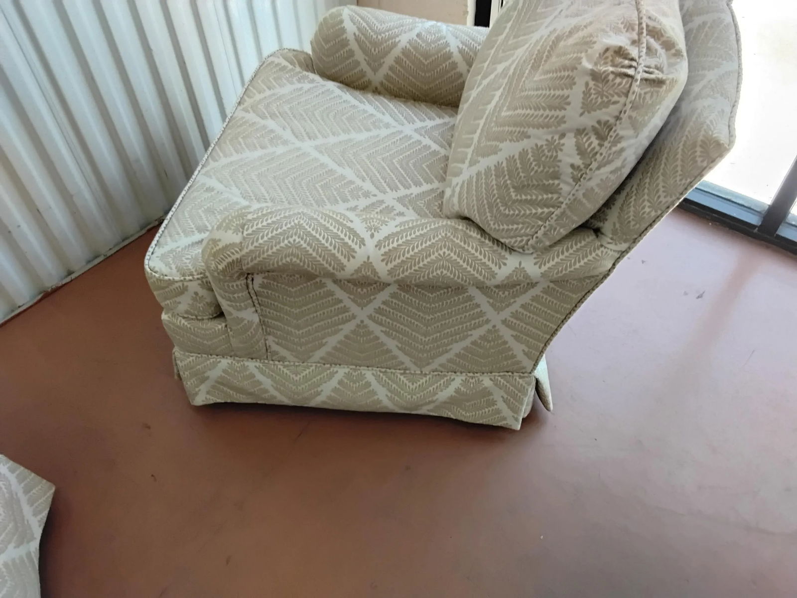 1980s English Arm George Smith Style Club Chairs- Set of 2 - 3