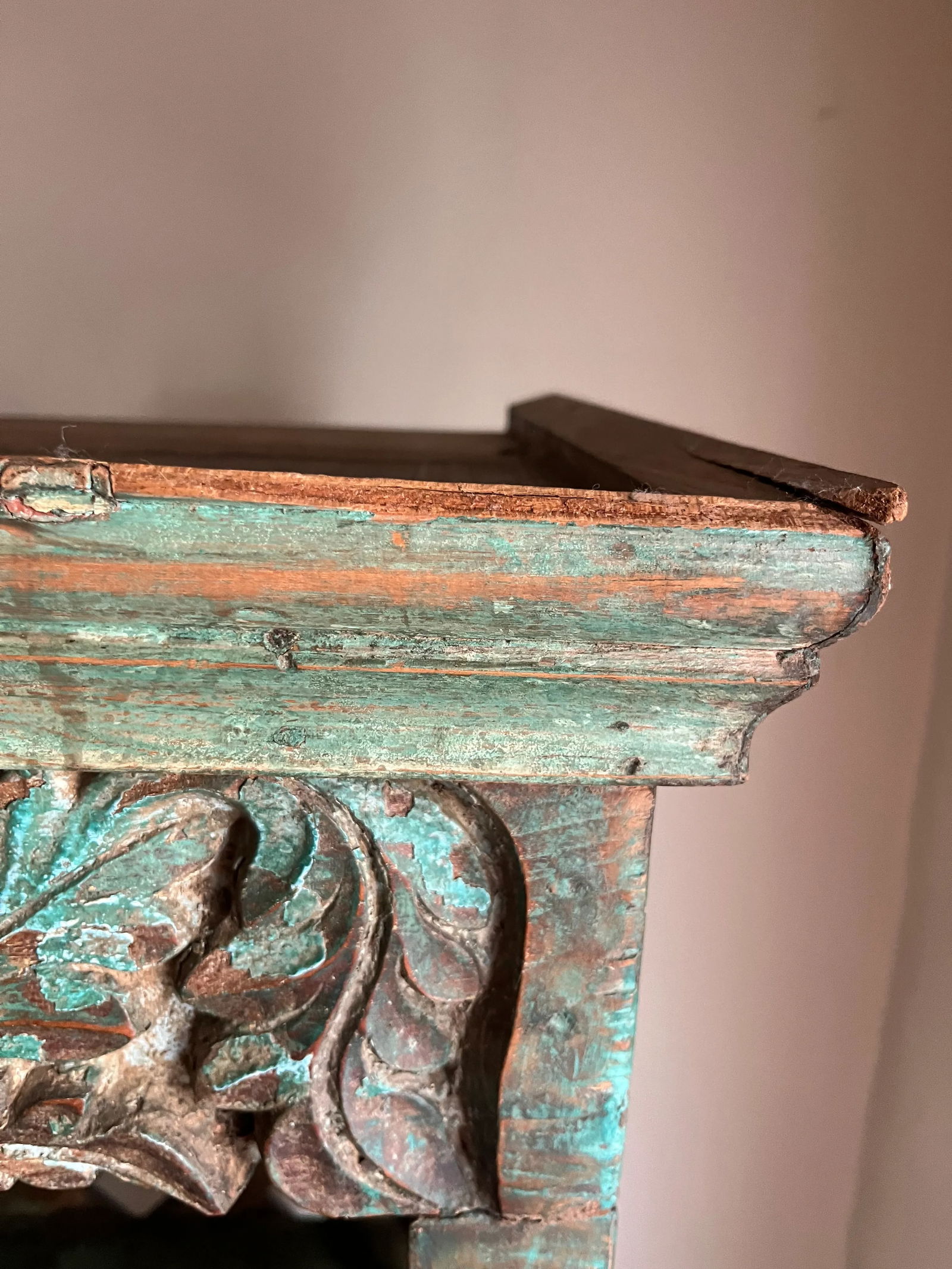 1950s Turquoise Indian Vintage Carved Shelf - 13