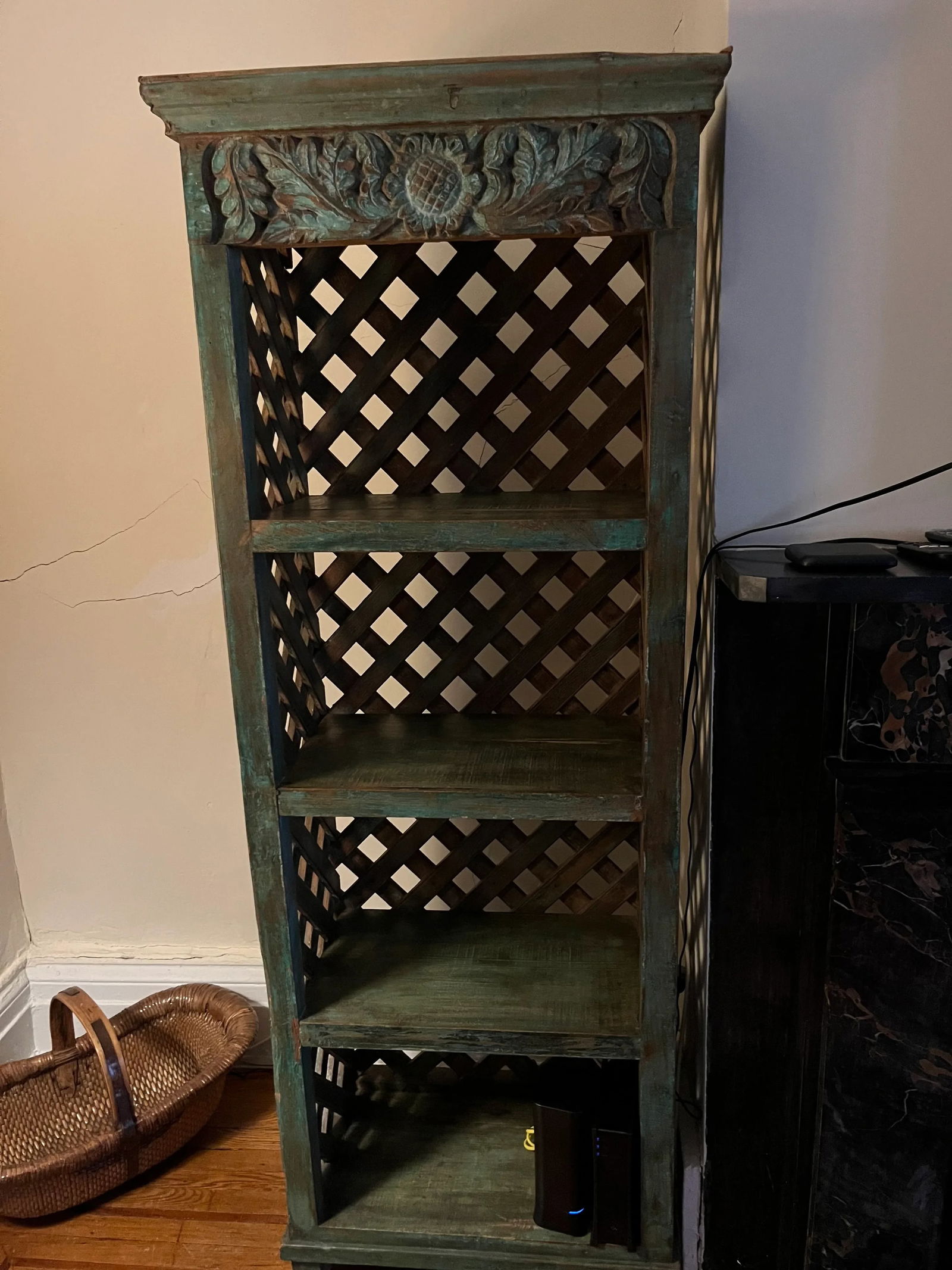 1950s Turquoise Indian Vintage Carved Shelf - 3