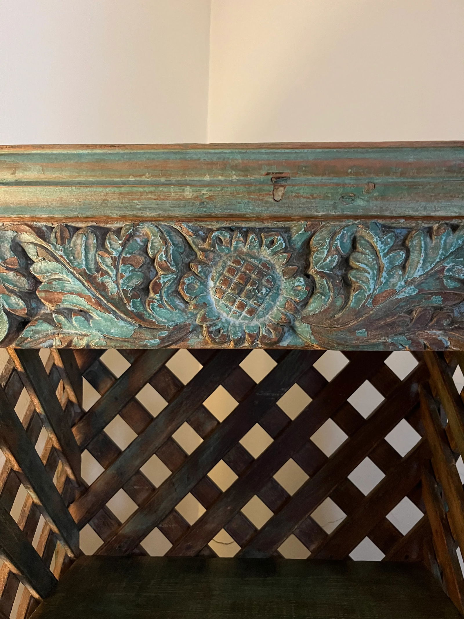 1950s Turquoise Indian Vintage Carved Shelf - 6