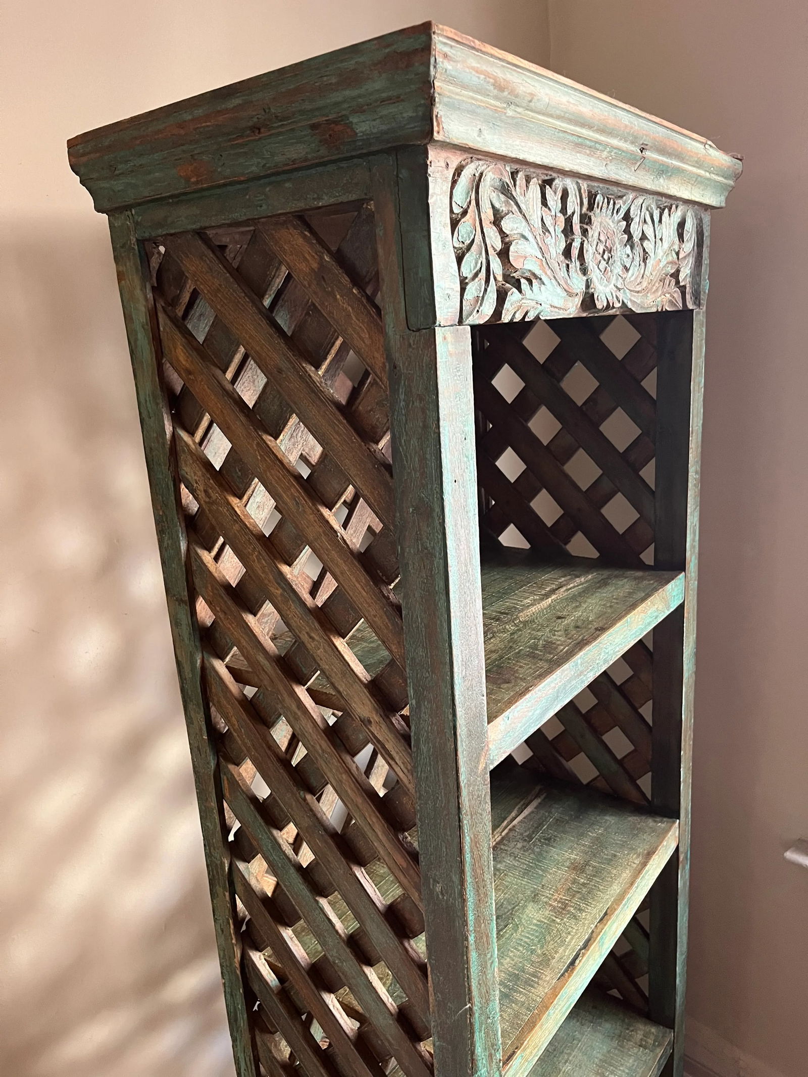 1950s Turquoise Indian Vintage Carved Shelf - 9