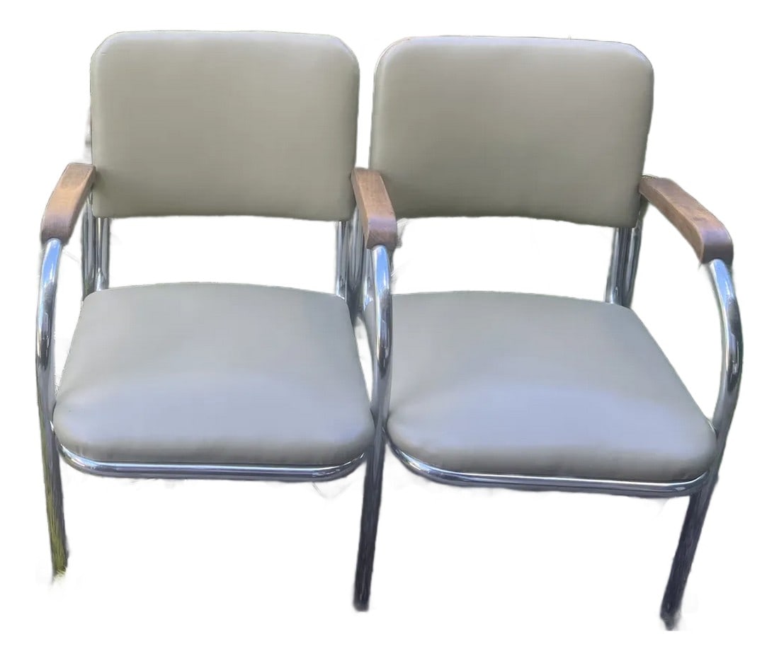 Vintage Chromcraft/Royal Metal Craft Style Double Chair Bench: This unique chrome double arm chair bench was manufactured by Royal Metal Co. in Chicago, Illinois The modernist armchair bench features heavily made, chromed, round tubular frames with light green st