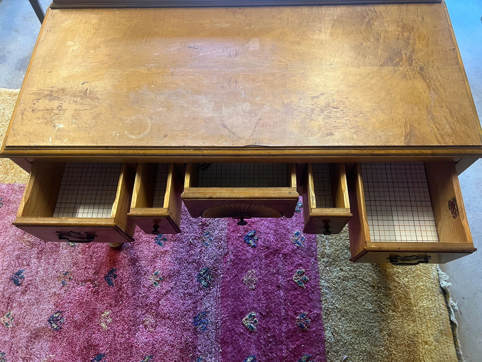 Federalist Birdseye/Tigerseye Maple Lowboy - 10