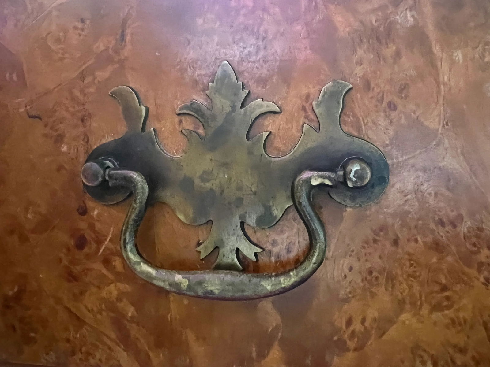 Federalist Birdseye/Tigerseye Maple Lowboy - 3