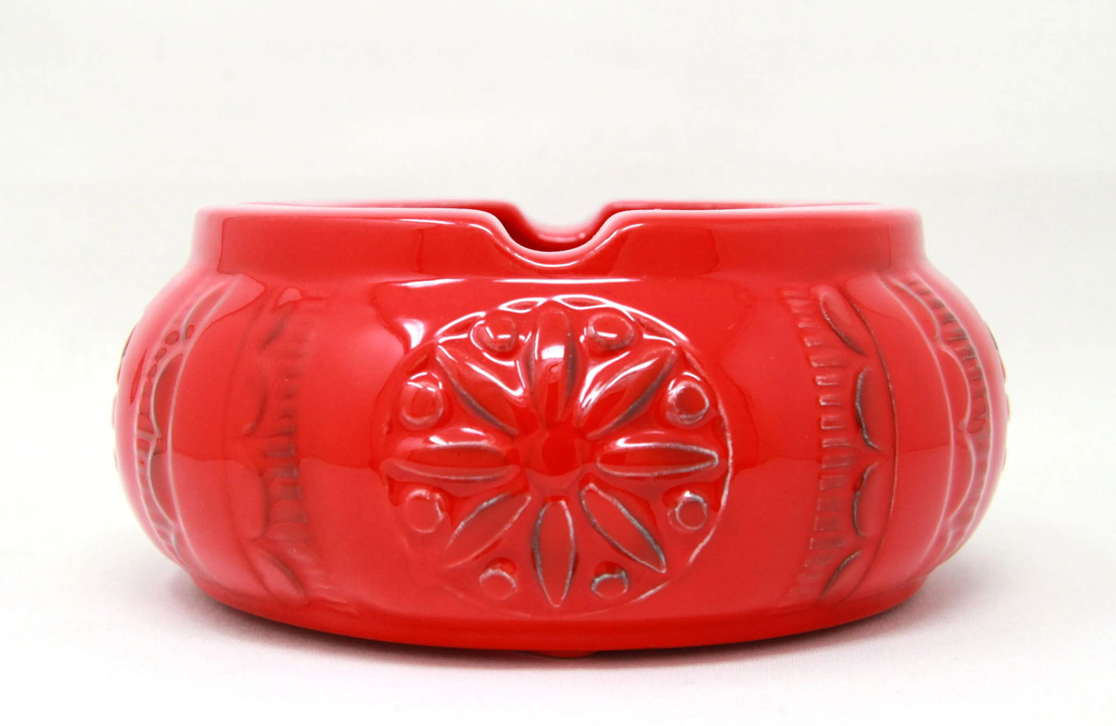 Vintage Mid Century Modern California Art Pottery Red Deep Cigar Ashtray - 7