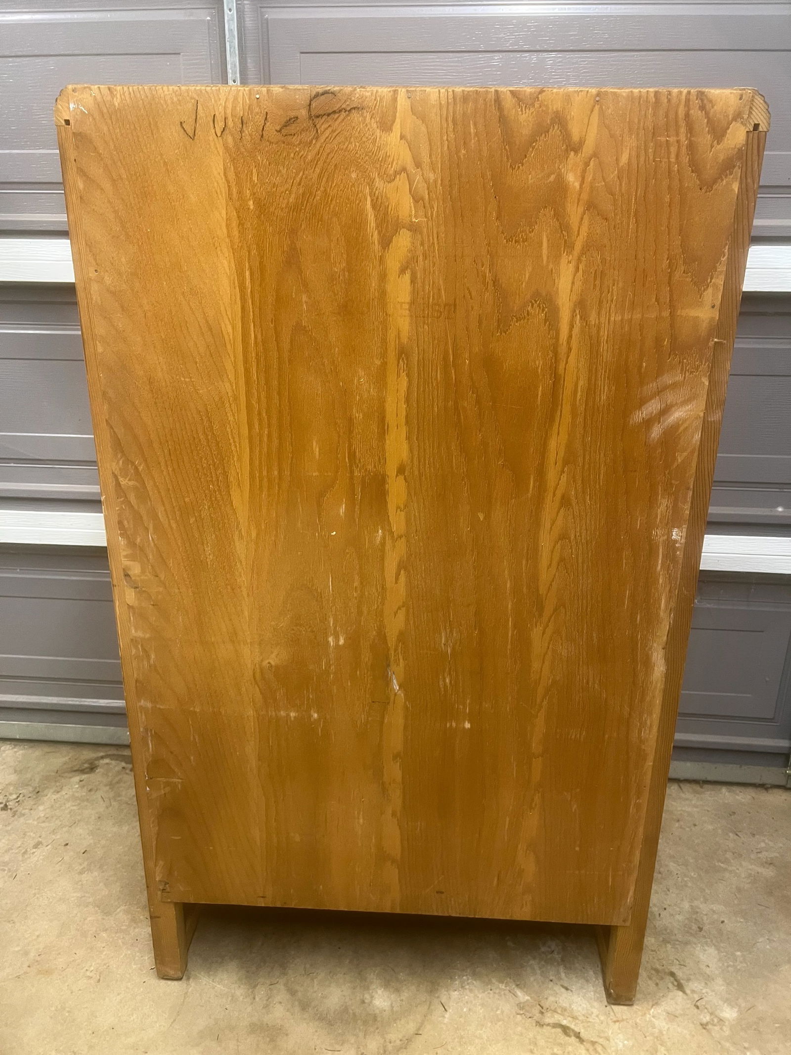 Vintage Art Deco Waterfall Highboy Dresser With Bakelite Handles - 7