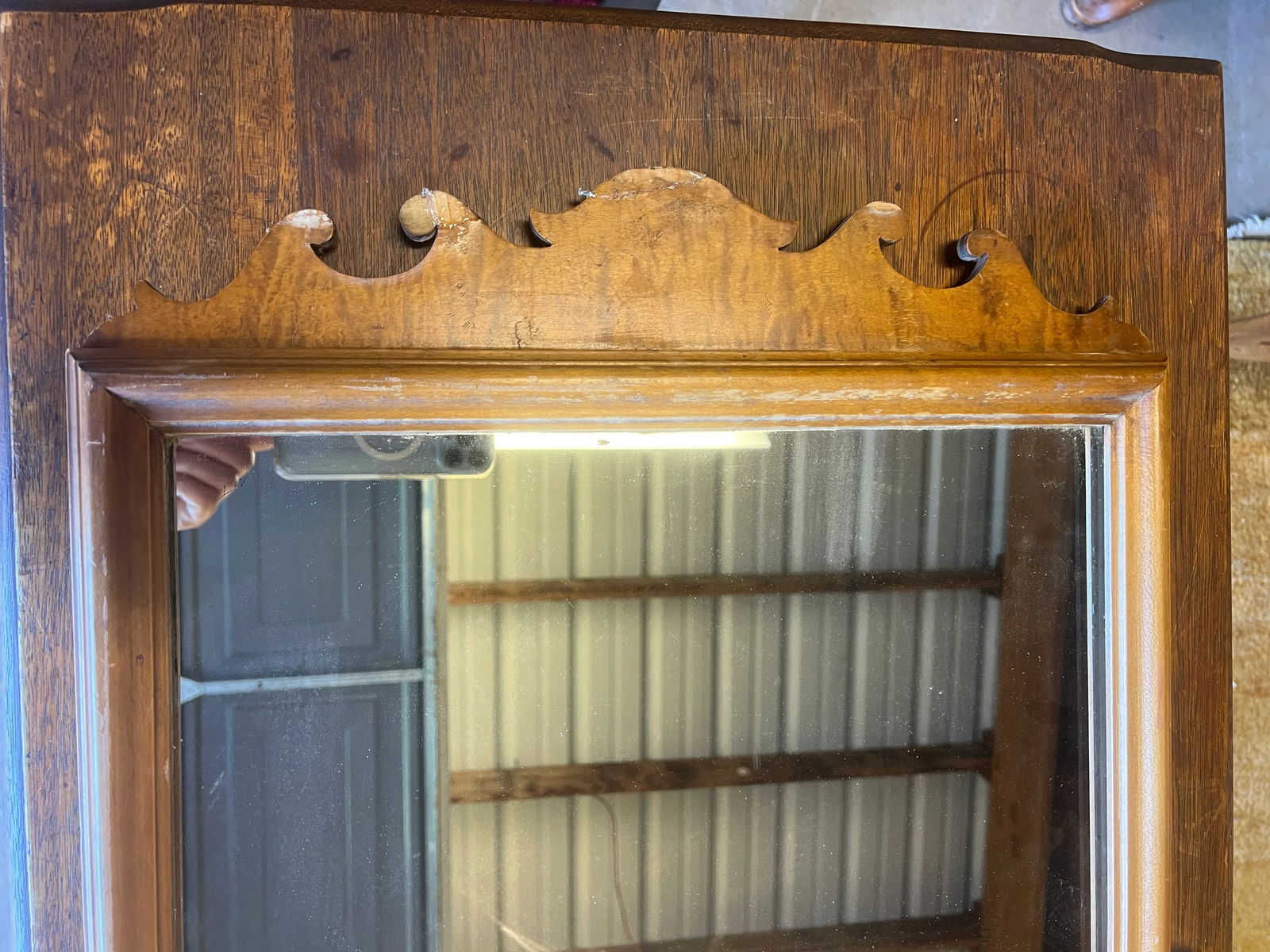 Early 20th Century Chippendale Style Tiger Eye Maple Mirror - 5