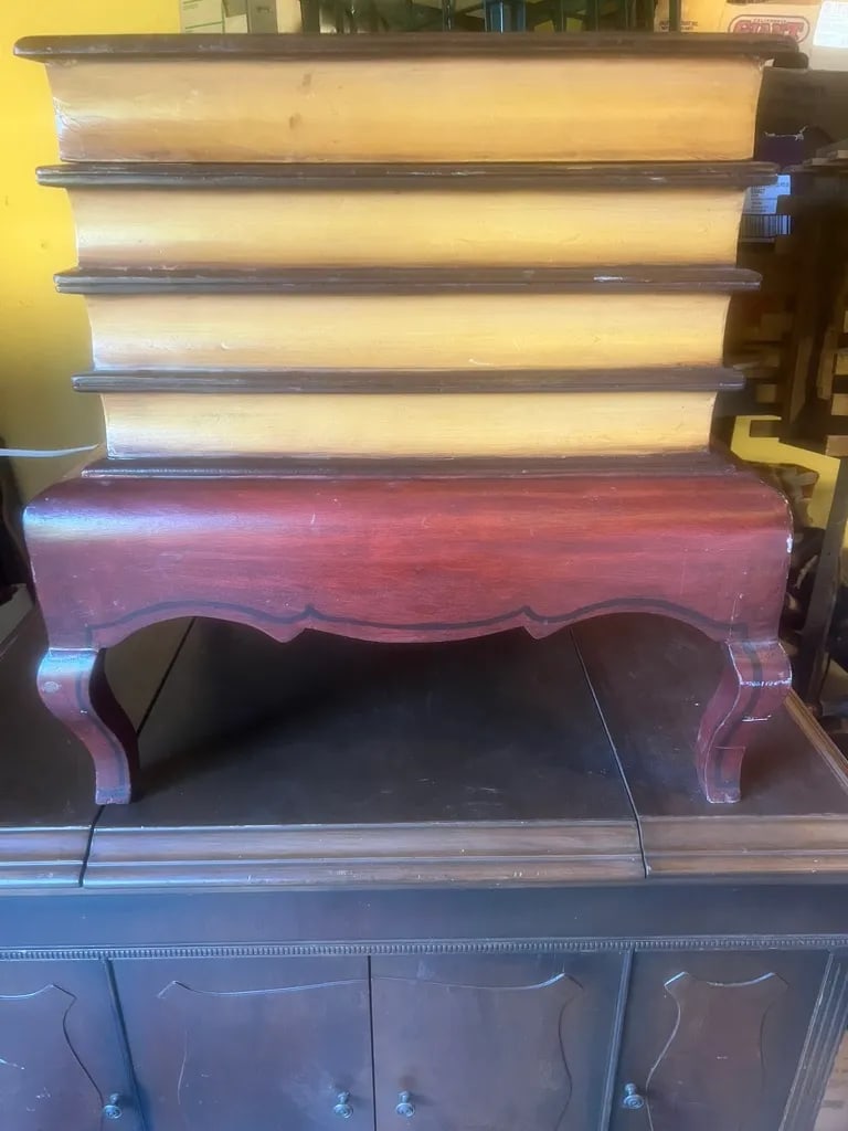 1980s Faux Bookcase Portrait Lift-Top Table - 10