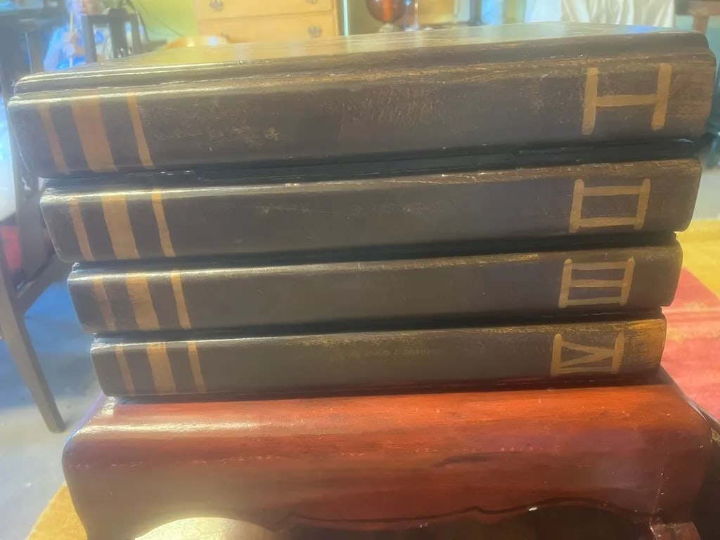 1980s Faux Bookcase Portrait Lift-Top Table - 11