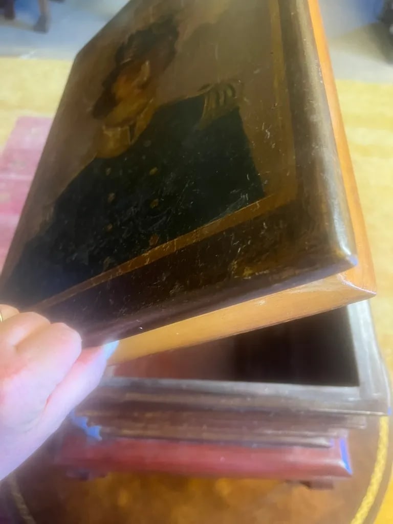 1980s Faux Bookcase Portrait Lift-Top Table - 8