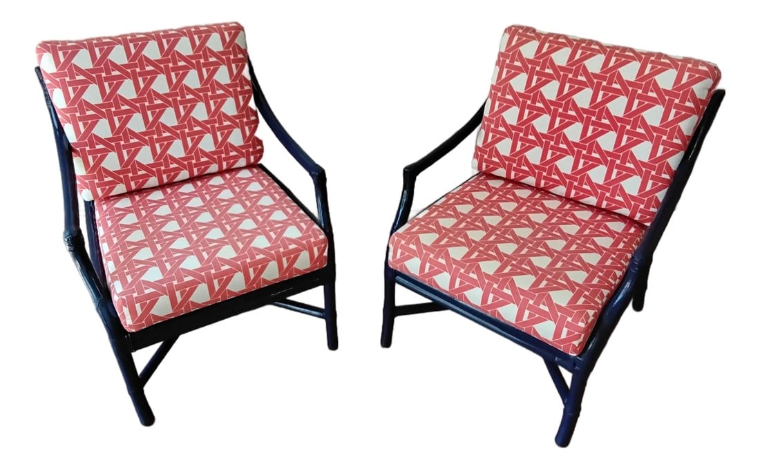 1970s McGuire Style Target Back Accent Chairs- Set of 2: Love the vintage style of these Target Back Chairs. They will adorned any sunroom or Lani. These chairs have been painted in a high gloss indigo leaning to navy. The fabric is a indoor/outdoor. 