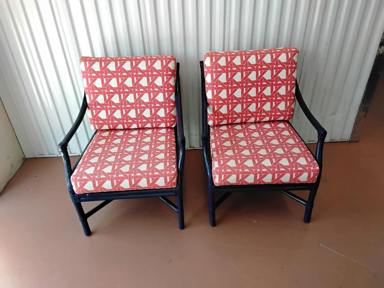 1970s McGuire Style Target Back Accent Chairs- Set of 2 - 3