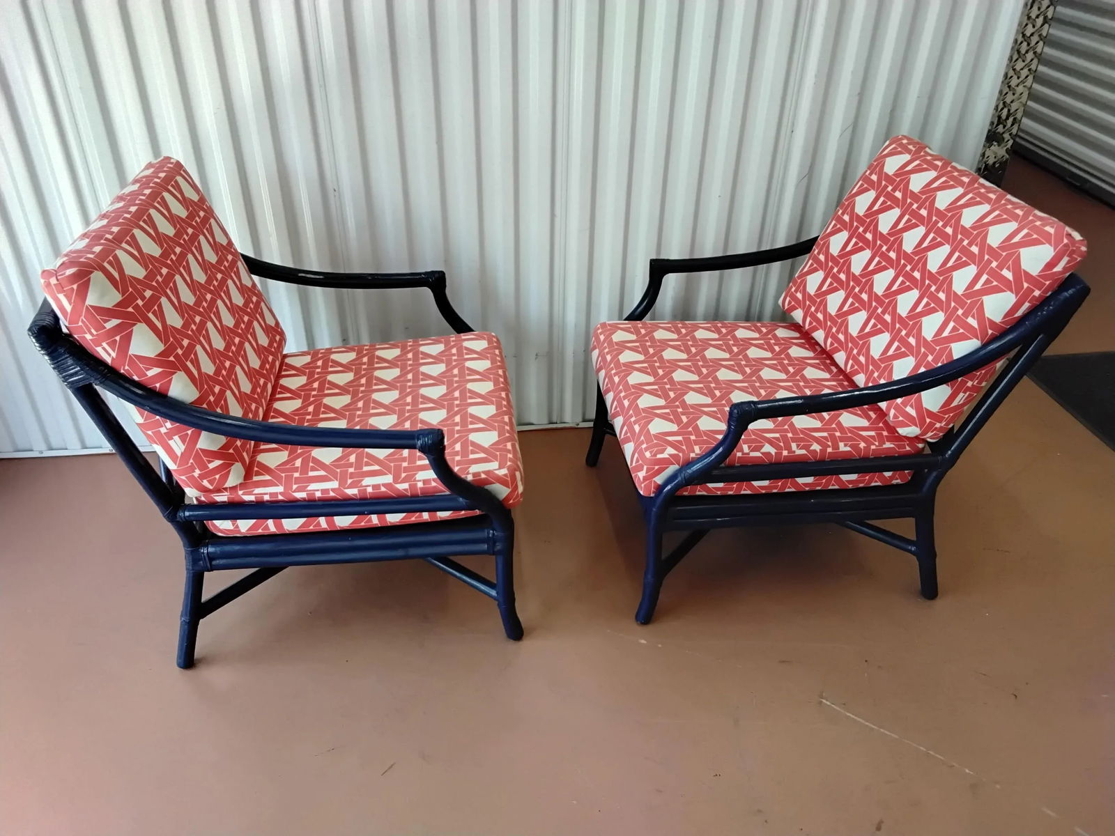 1970s McGuire Style Target Back Accent Chairs- Set of 2 - 5