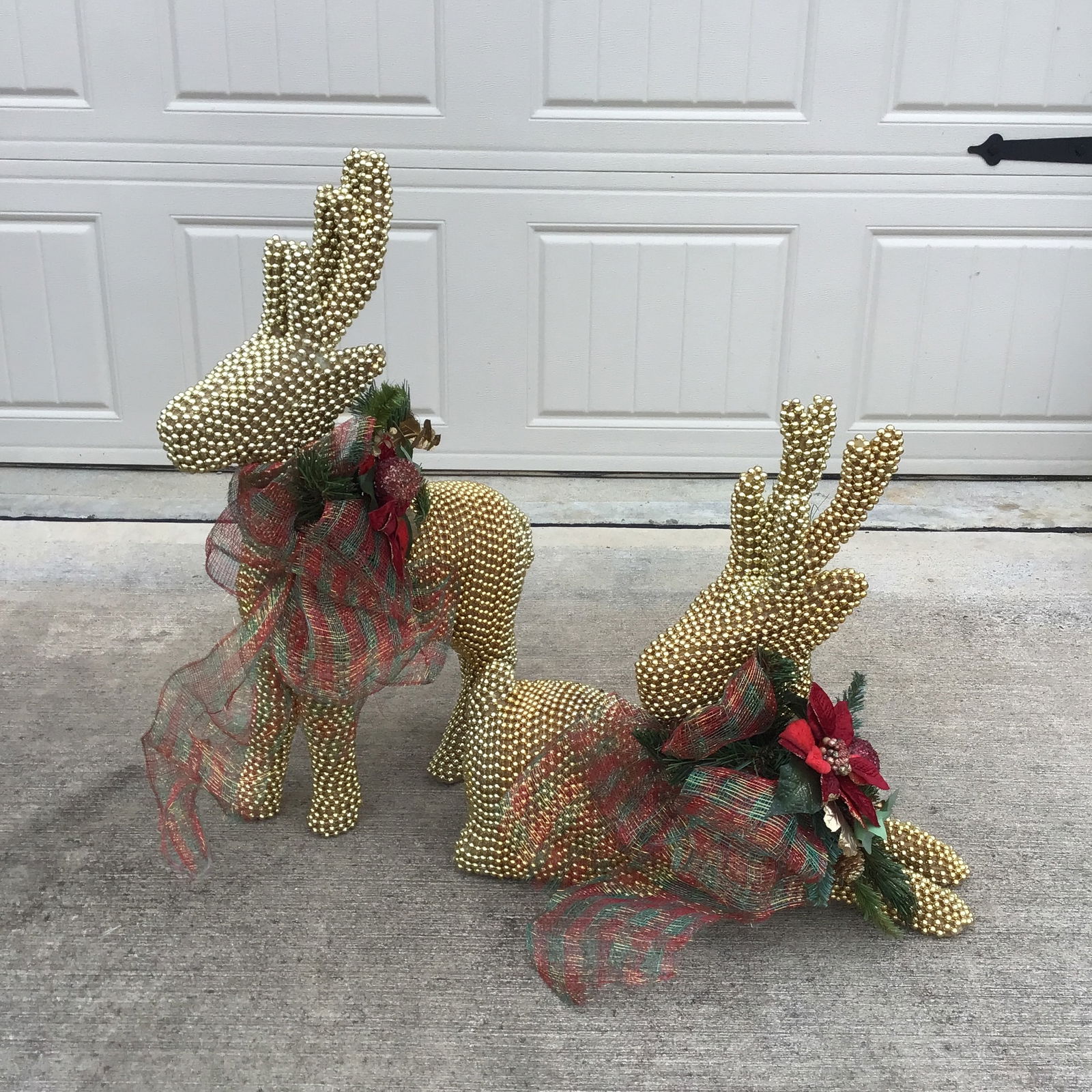 Reindeer Vintage 1990s Large Deer With Gold Bead Embellishment - a Pair - 11