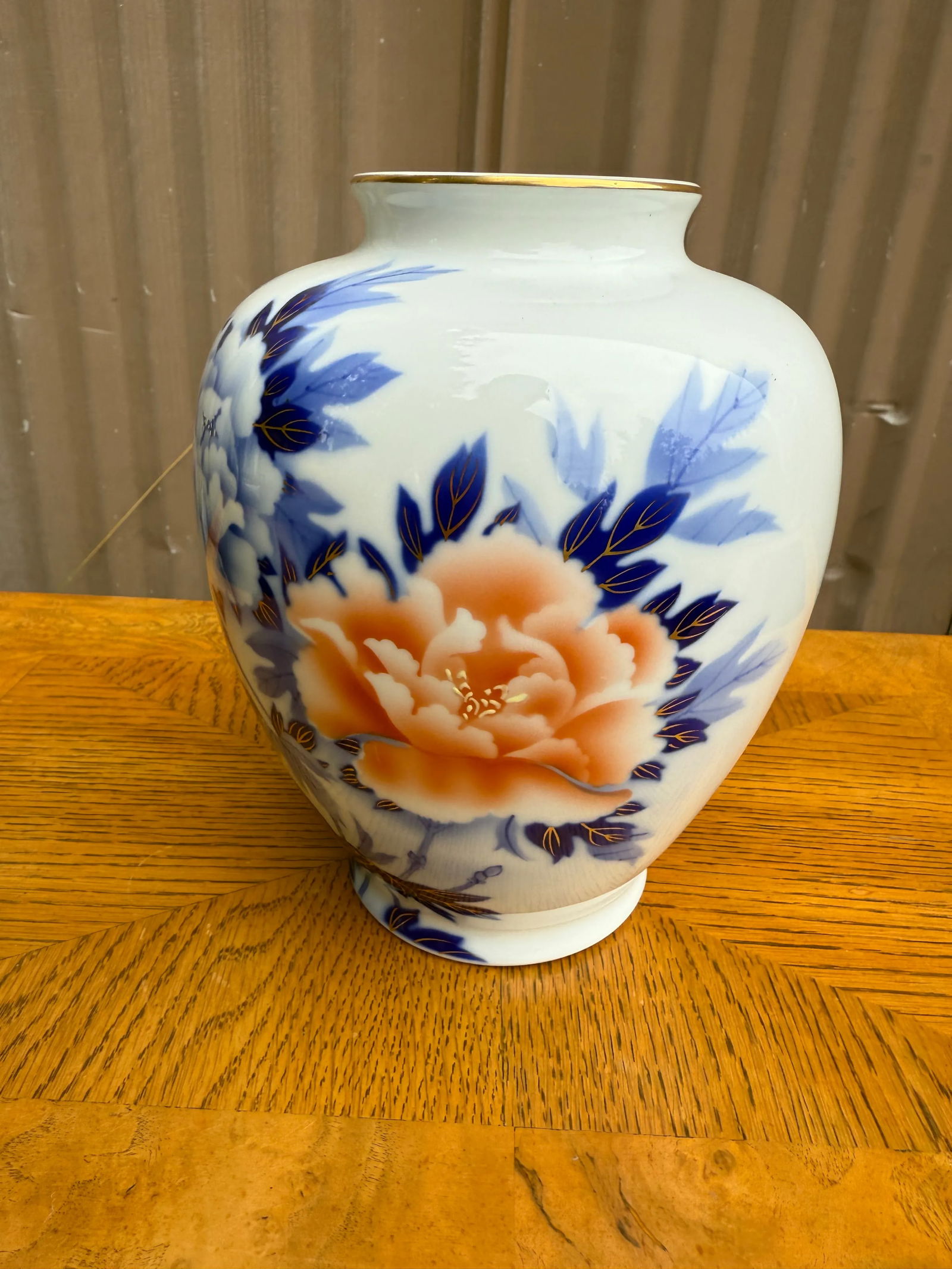 1940s Fukagawa Peony Japanese Vase - 4