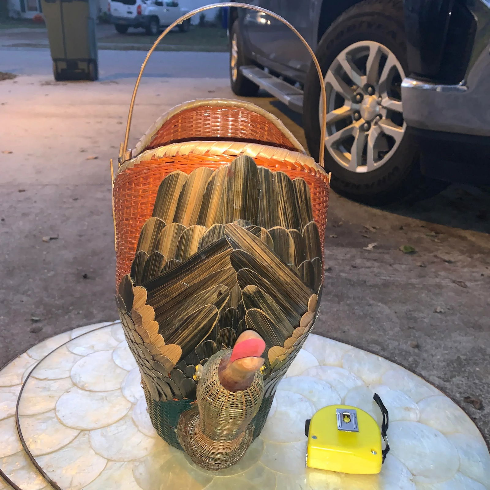 1980s Earth-Tone Double Headed Geese Basket With Handle - 3