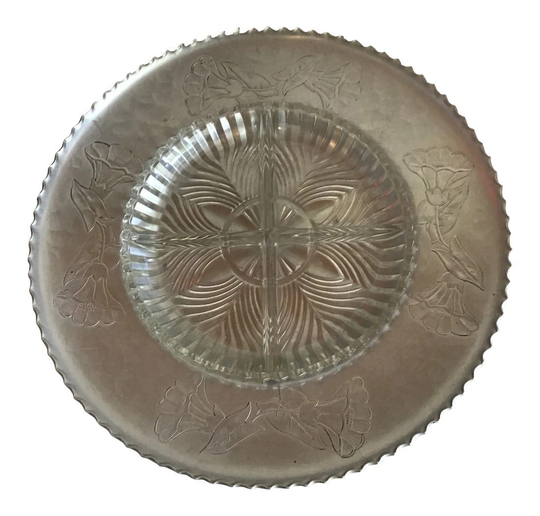 Farberware Glass Relish Dish Aluminum Tray Mid-Century Farberware Wrought Aluminum Tray With Glass R: Vintage Mid Century Farberware Wrought Aluminum 2 piece serving tray with a four section divided glass relish dish. The aluminum does have some scratches from use and age while there are no chips or c