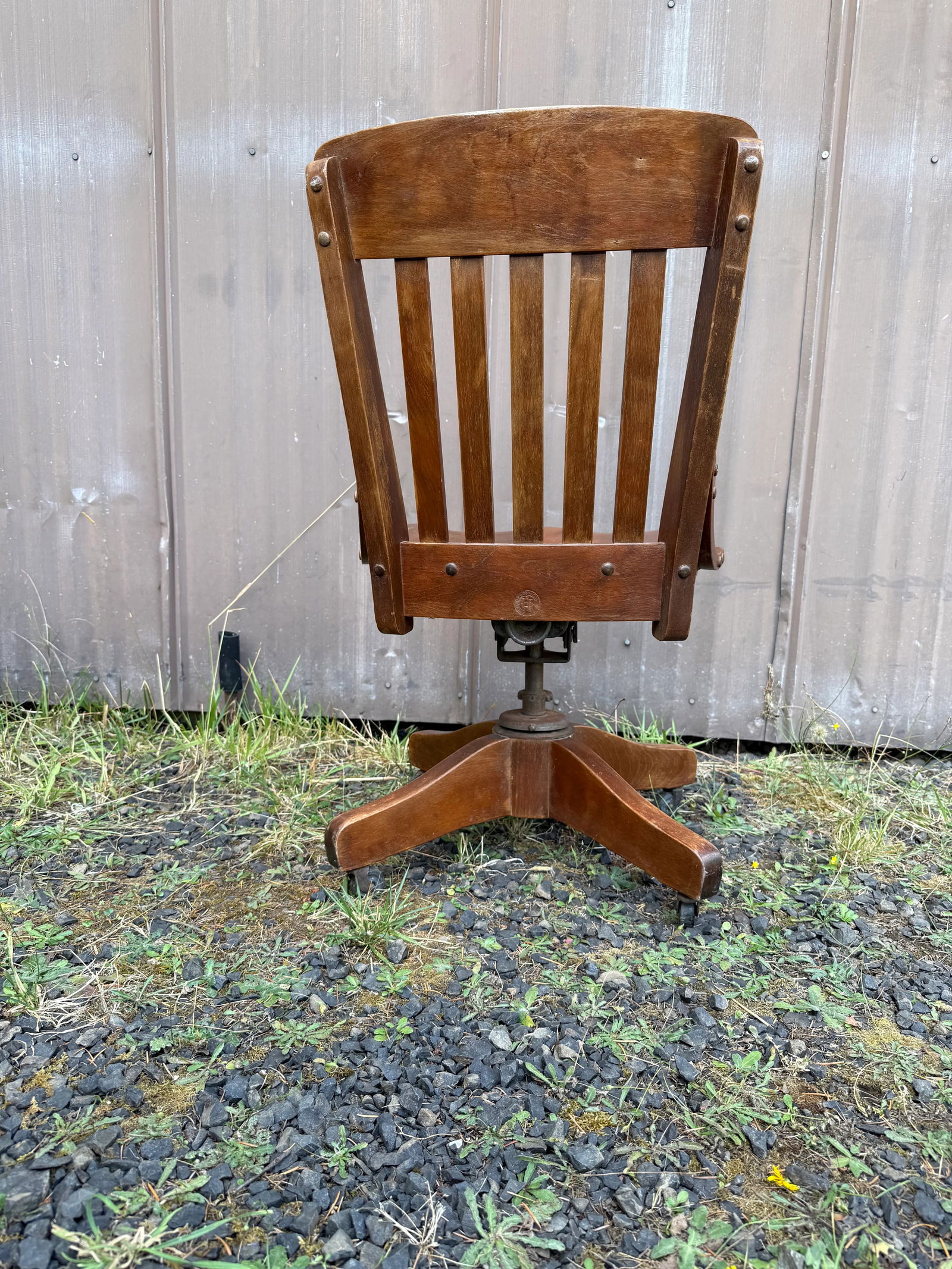 Early 20th Century Solid Oak Swivel, Reclining Vintage Rolling Office Chair - Made in Usa by Pd Derb - 2