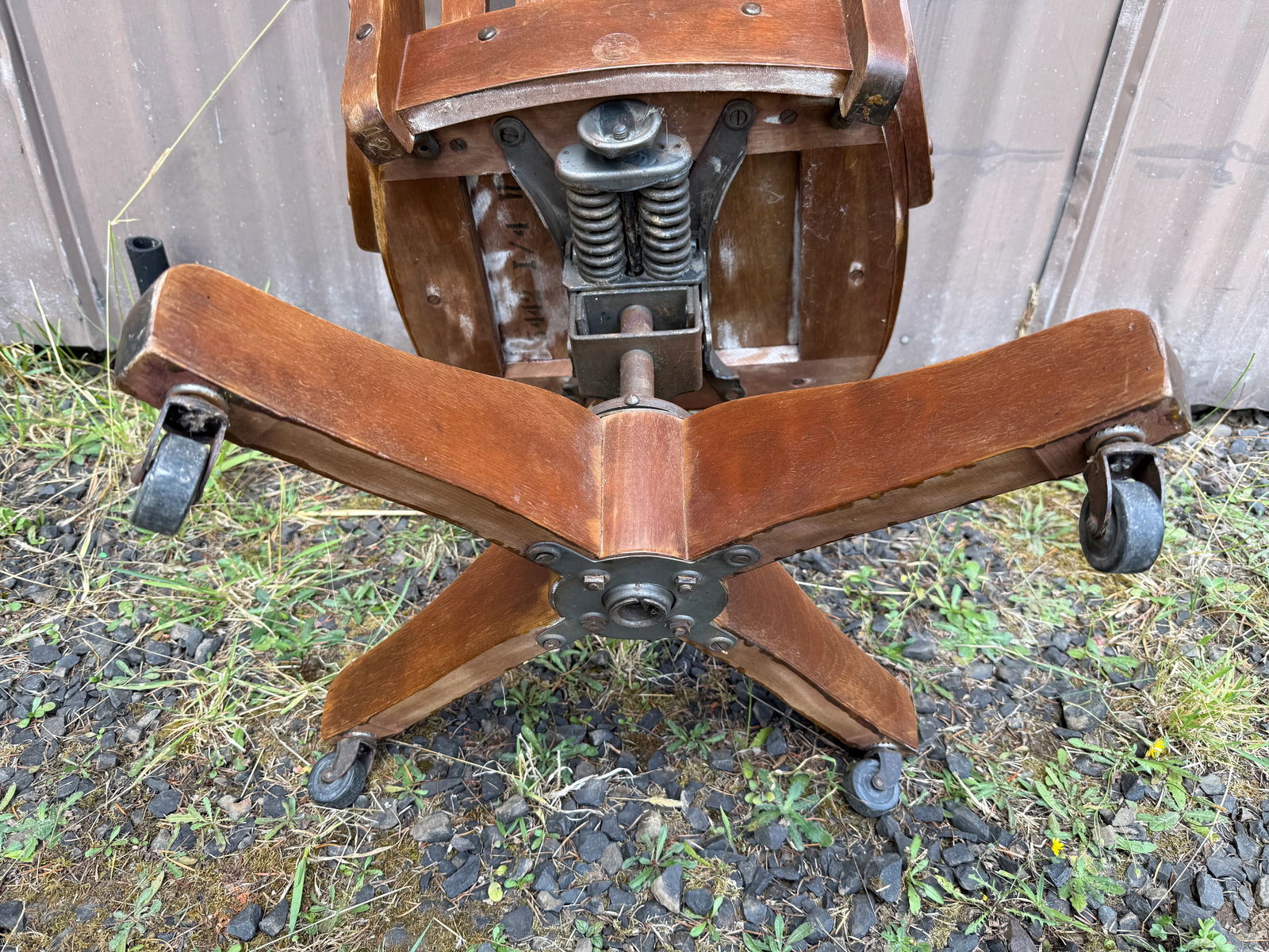 Early 20th Century Solid Oak Swivel, Reclining Vintage Rolling Office Chair - Made in Usa by Pd Derb - 3