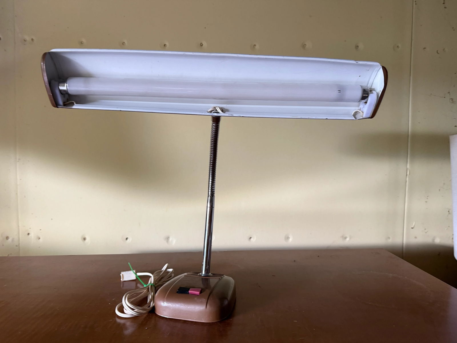 1960s Panasonic Metal Gooseneck Push Button Desk Lamp - 4