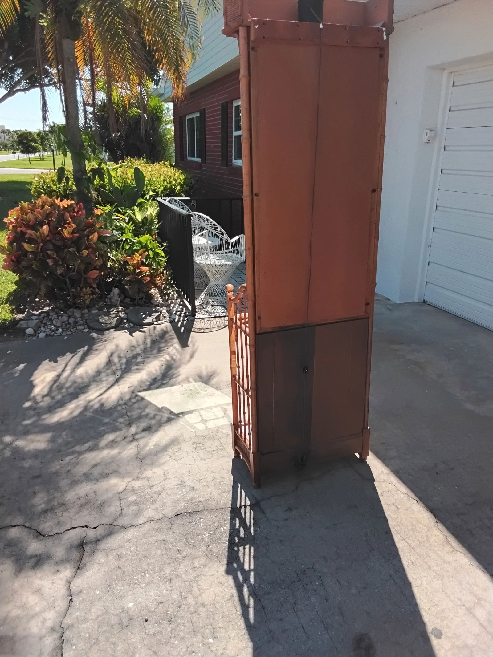 1980s Faux Bamboo and Wicker Hall Tree - 3