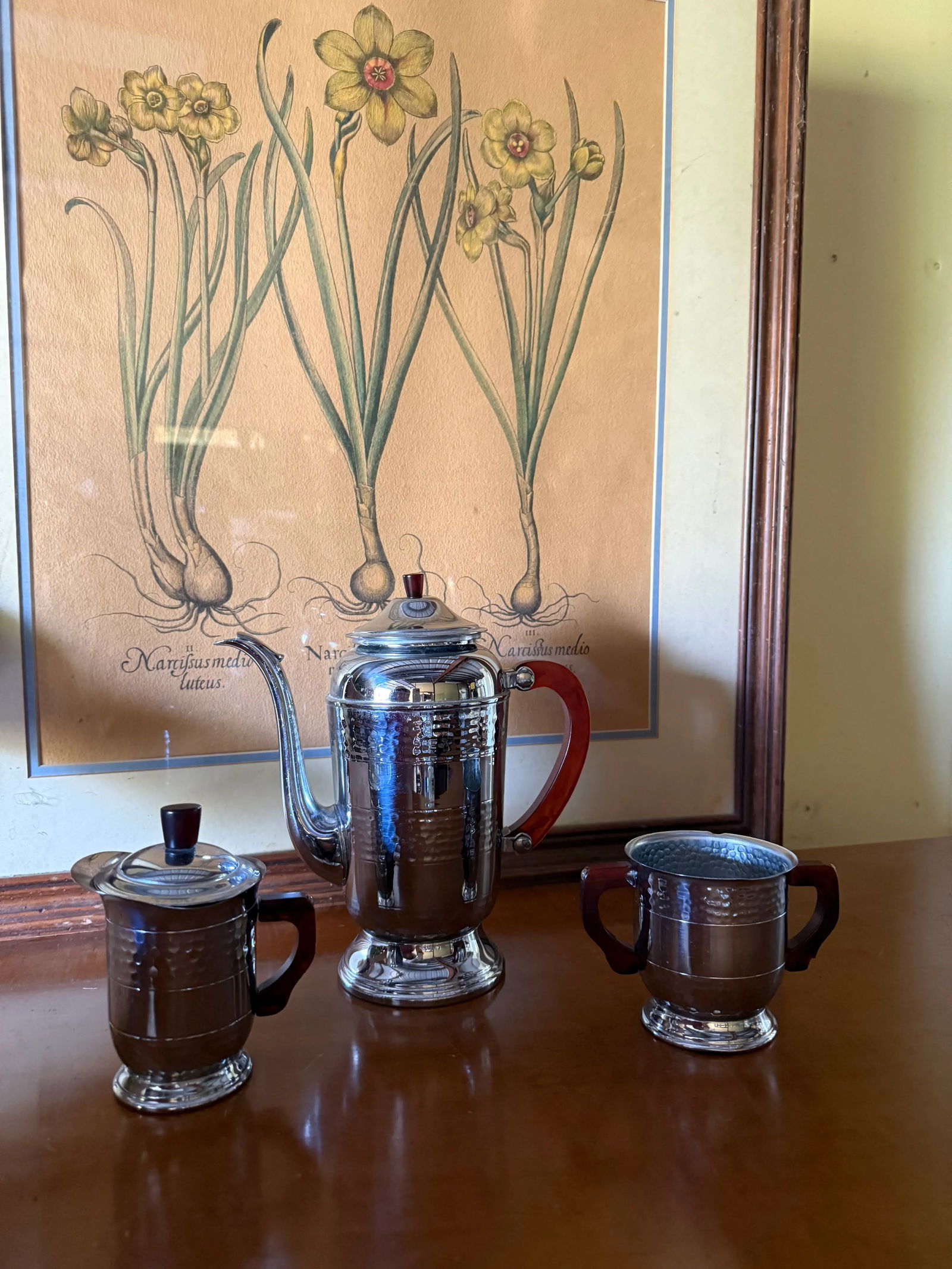 1960s Oneida Stainless Chrome Coffee Pot Including Creamer and Sugar Set With Bakelite Handles- 3 Pi - 2