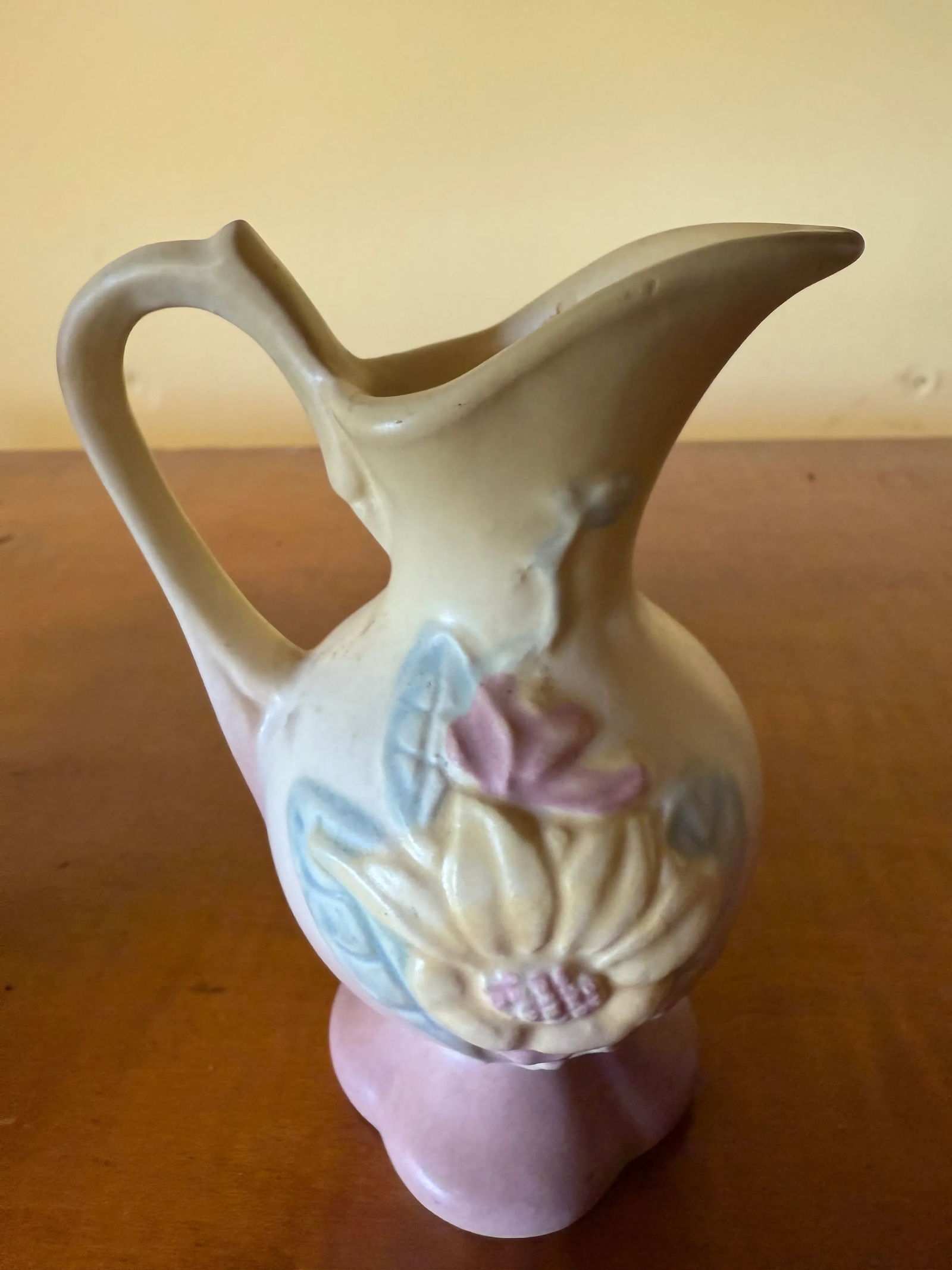 Vintage Hull Pottery Pastel Yellow Magnolia Vase Set/2 - 5