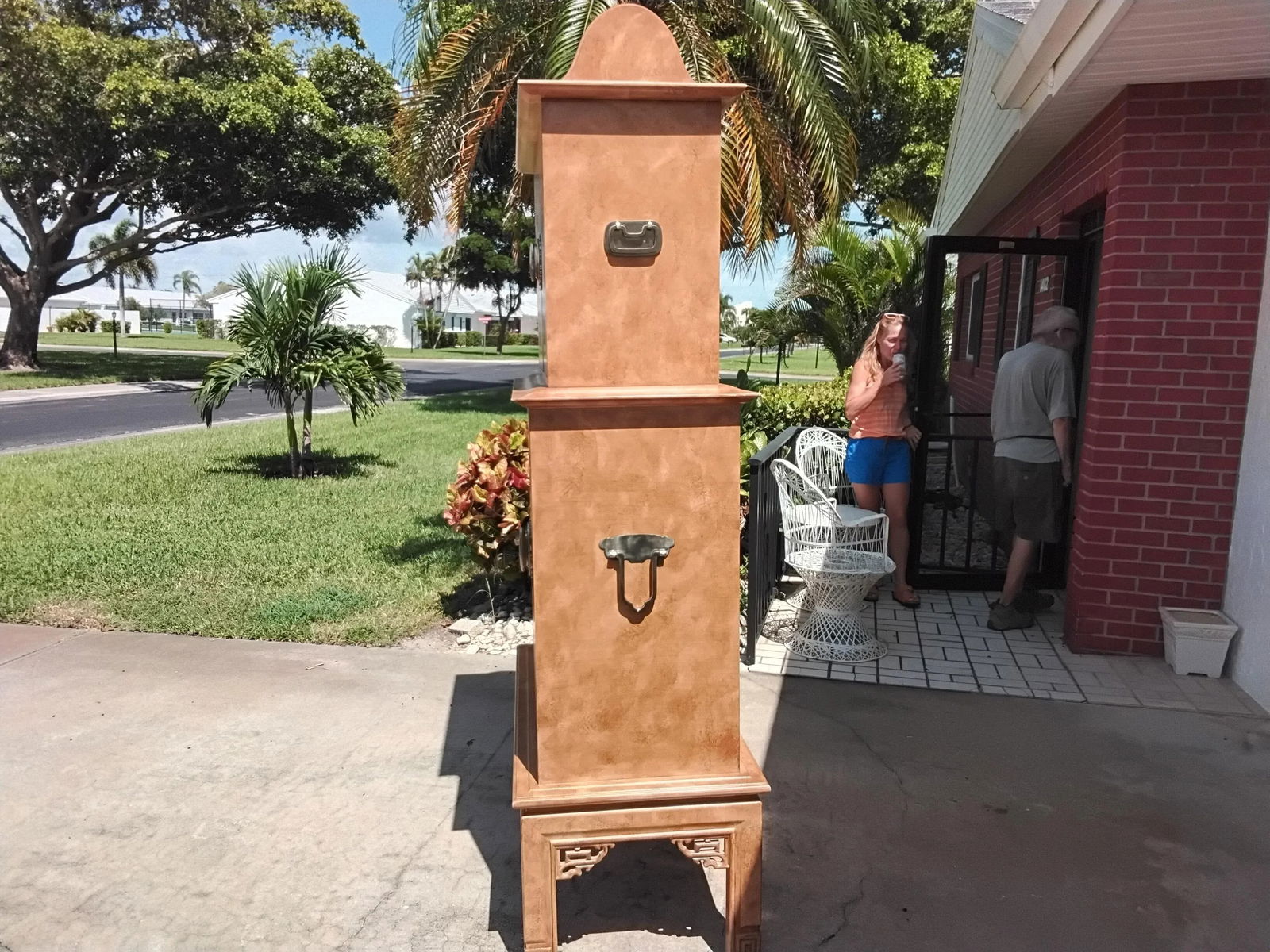 1990s Henerdon Chinoiserie Tv Armoire - 9