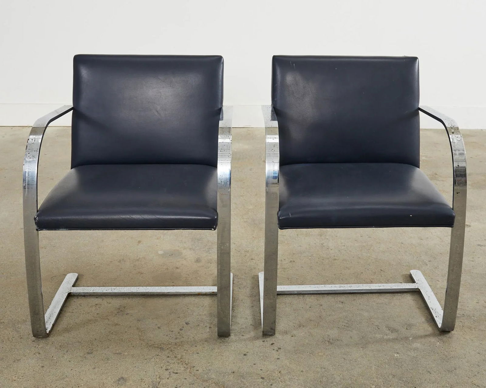 Mid 20th Century Pair of Mies Van Der Rohe for Knoll Flat Bar Brno Chairs - 5