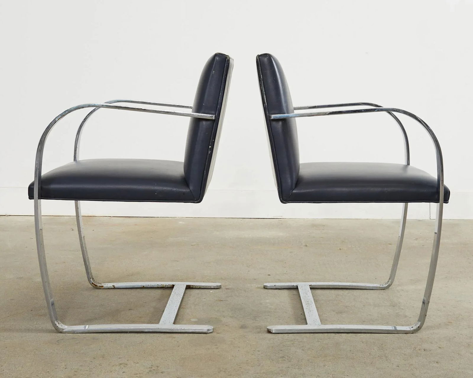 Mid 20th Century Pair of Mies Van Der Rohe for Knoll Flat Bar Brno Chairs - 6