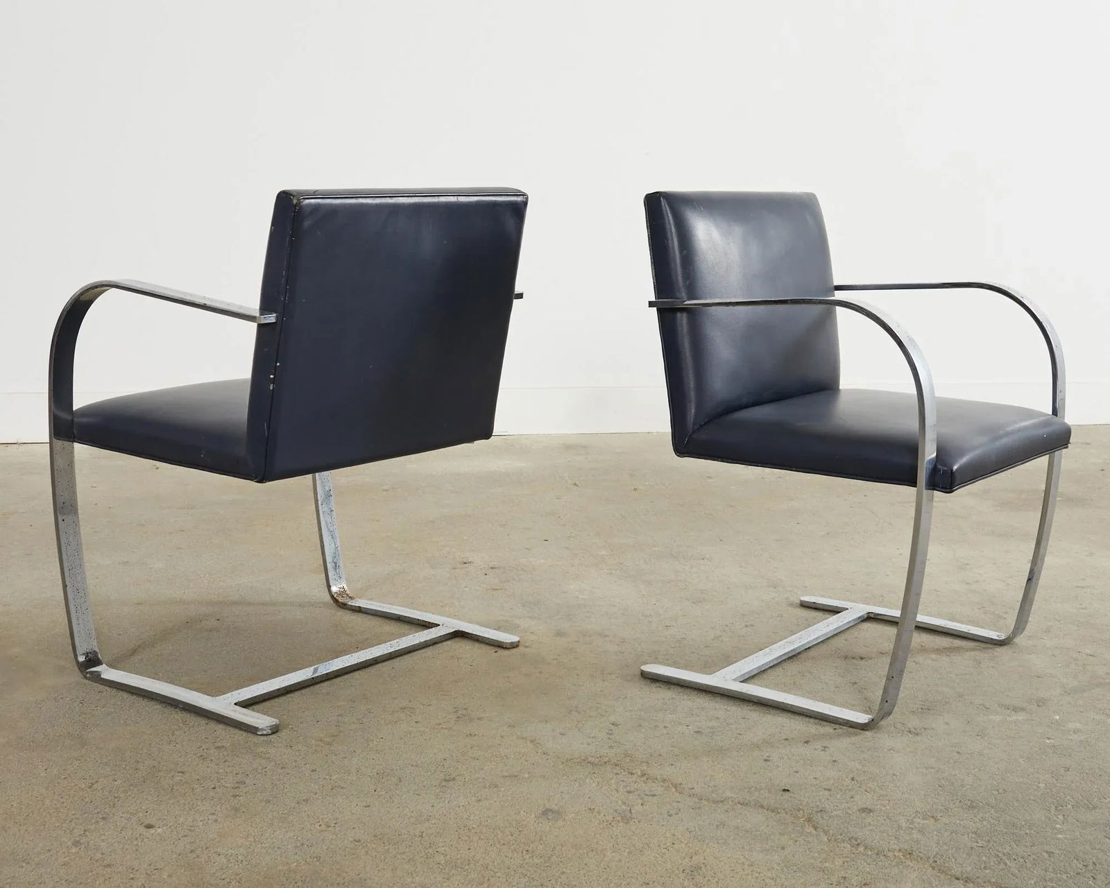 Mid 20th Century Pair of Mies Van Der Rohe for Knoll Flat Bar Brno Chairs - 8
