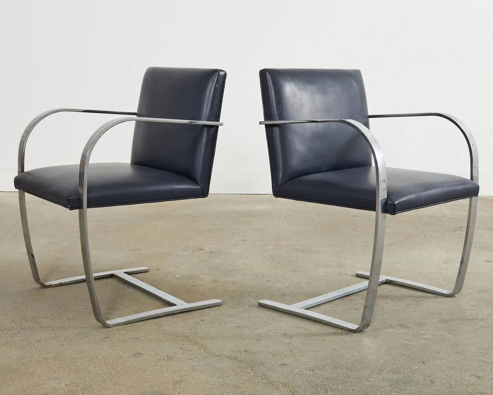 Mid 20th Century Pair of Mies Van Der Rohe for Knoll Flat Bar Brno Chairs - 9